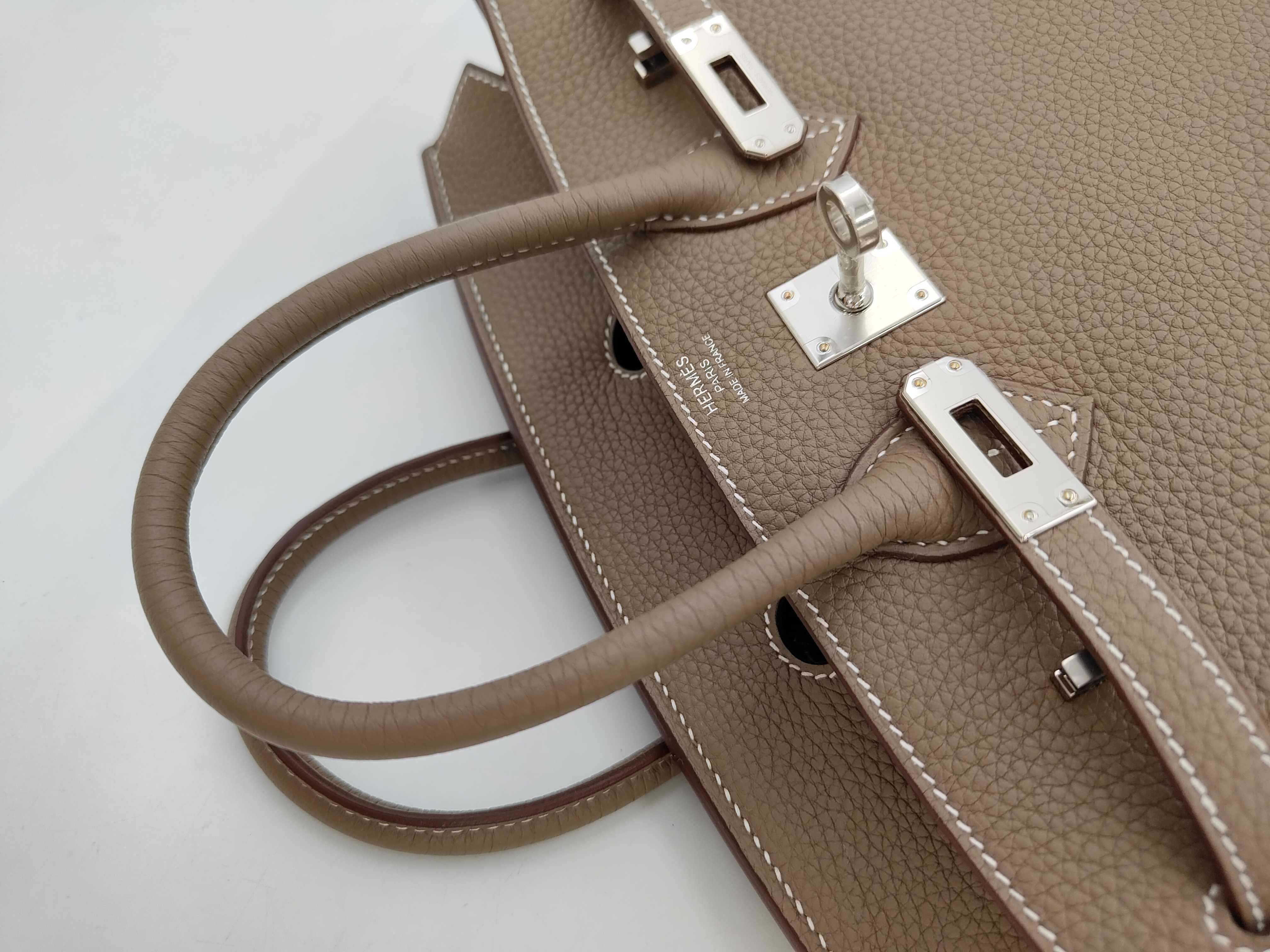 Birkin 25 Togo Etoupe Silver Hardware G Stamp Handbag — view 5