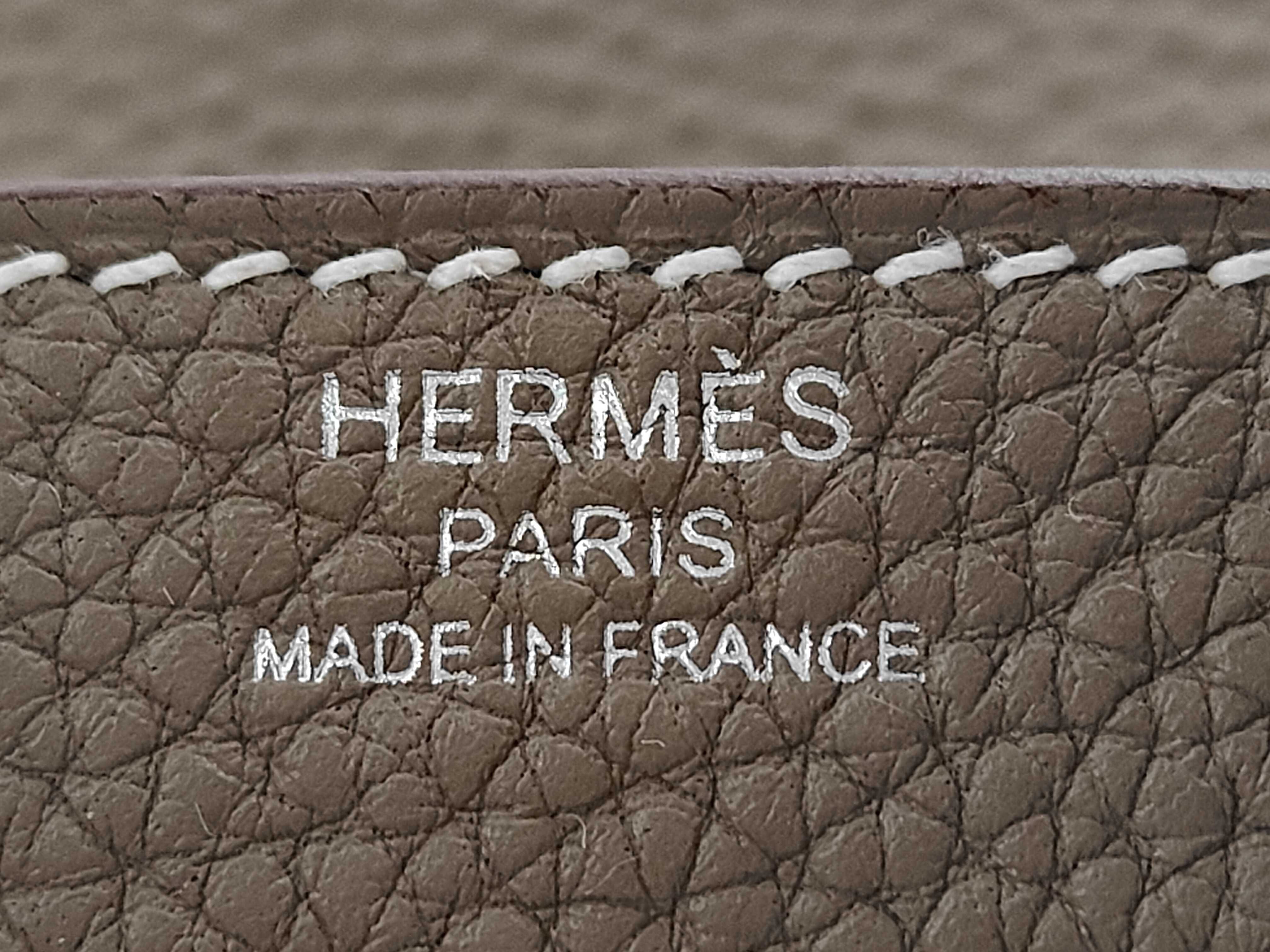 Birkin 25 Togo Etoupe Silver Hardware G Stamp Handbag — view 9