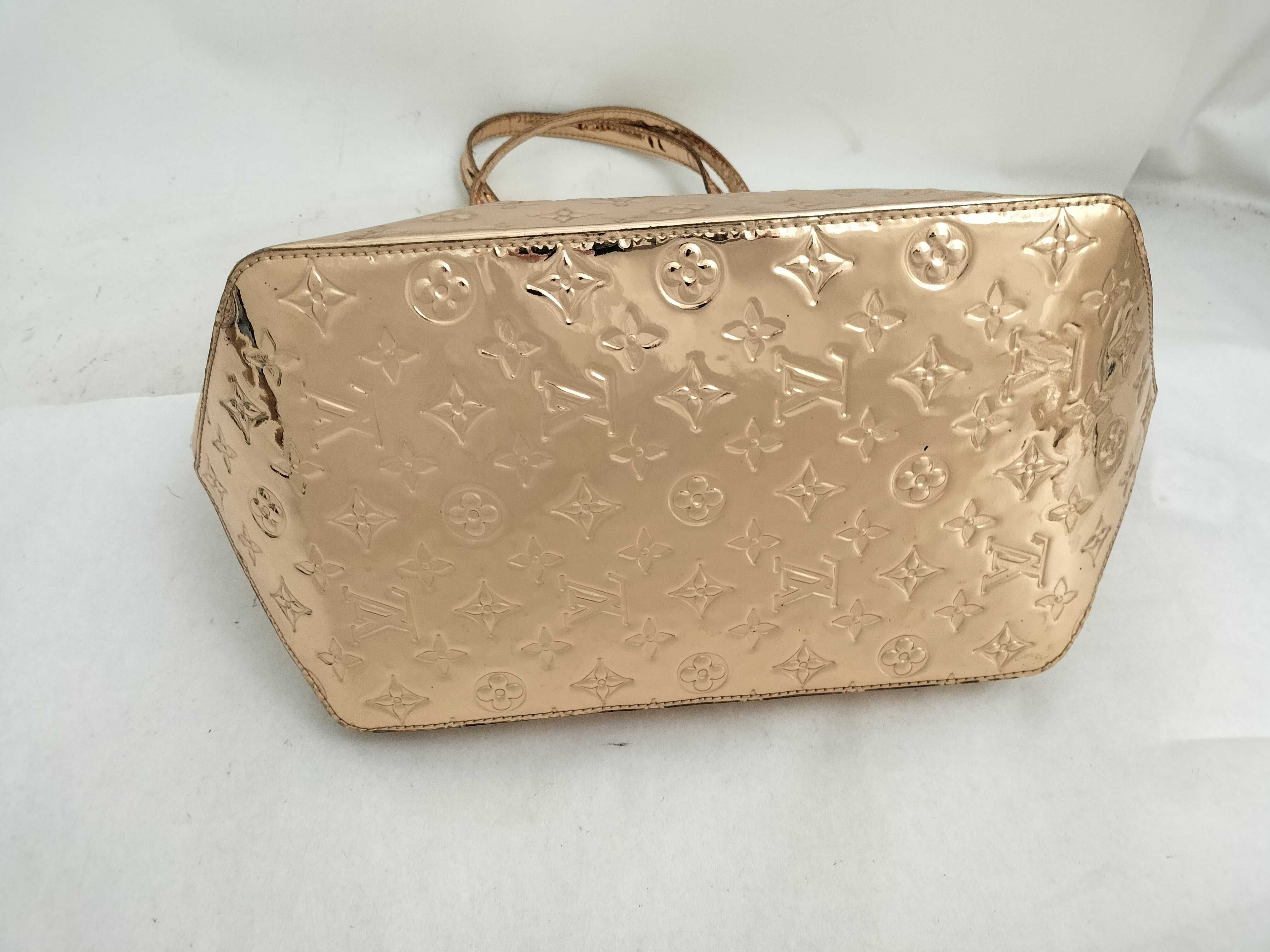 Gold Enamel Monogram Bellevue PM Tote Bag M95760 — view 8