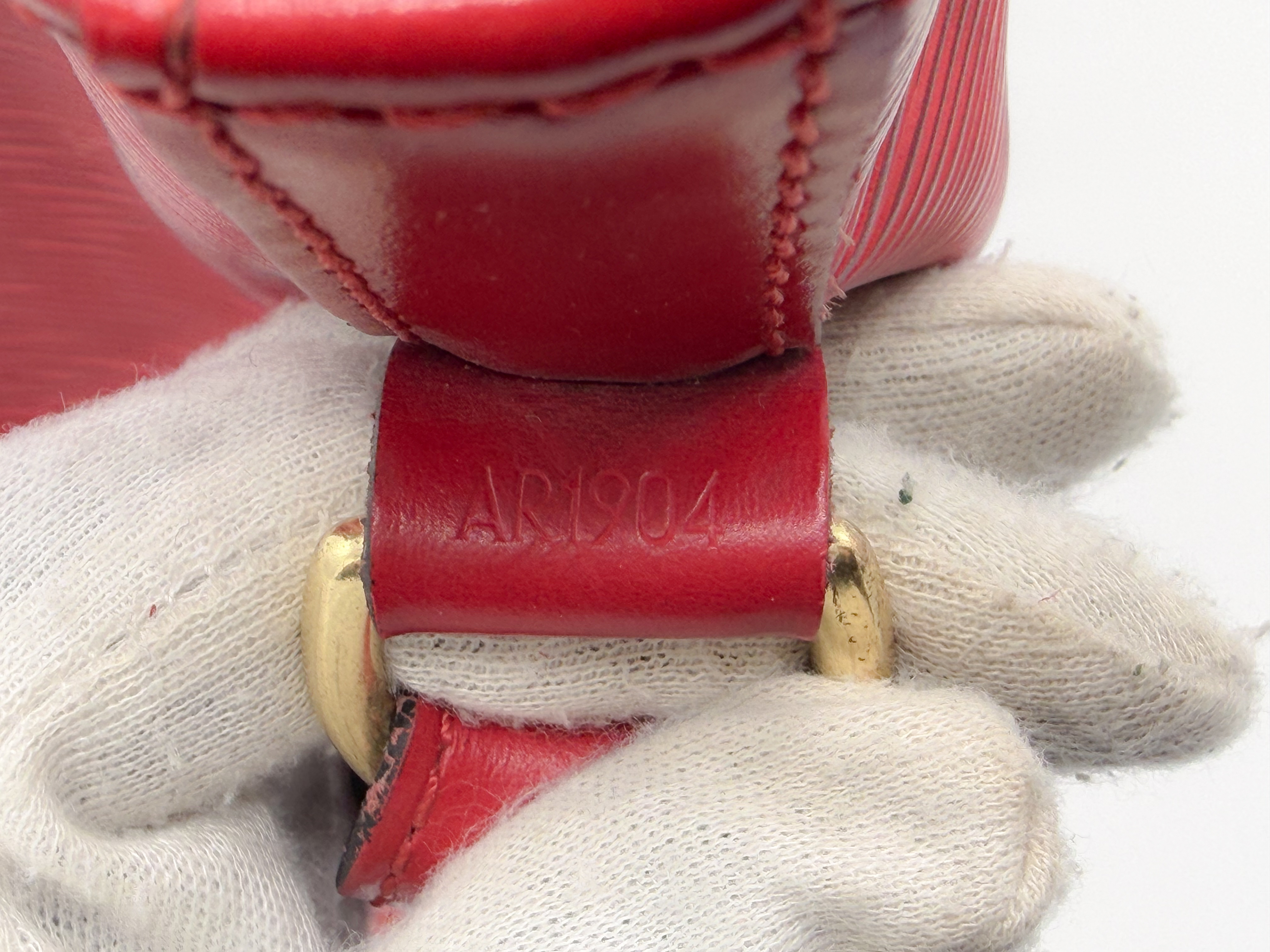 Epi M44007 Noé Castilian Red AR1904 Shoulder Bag — view 13