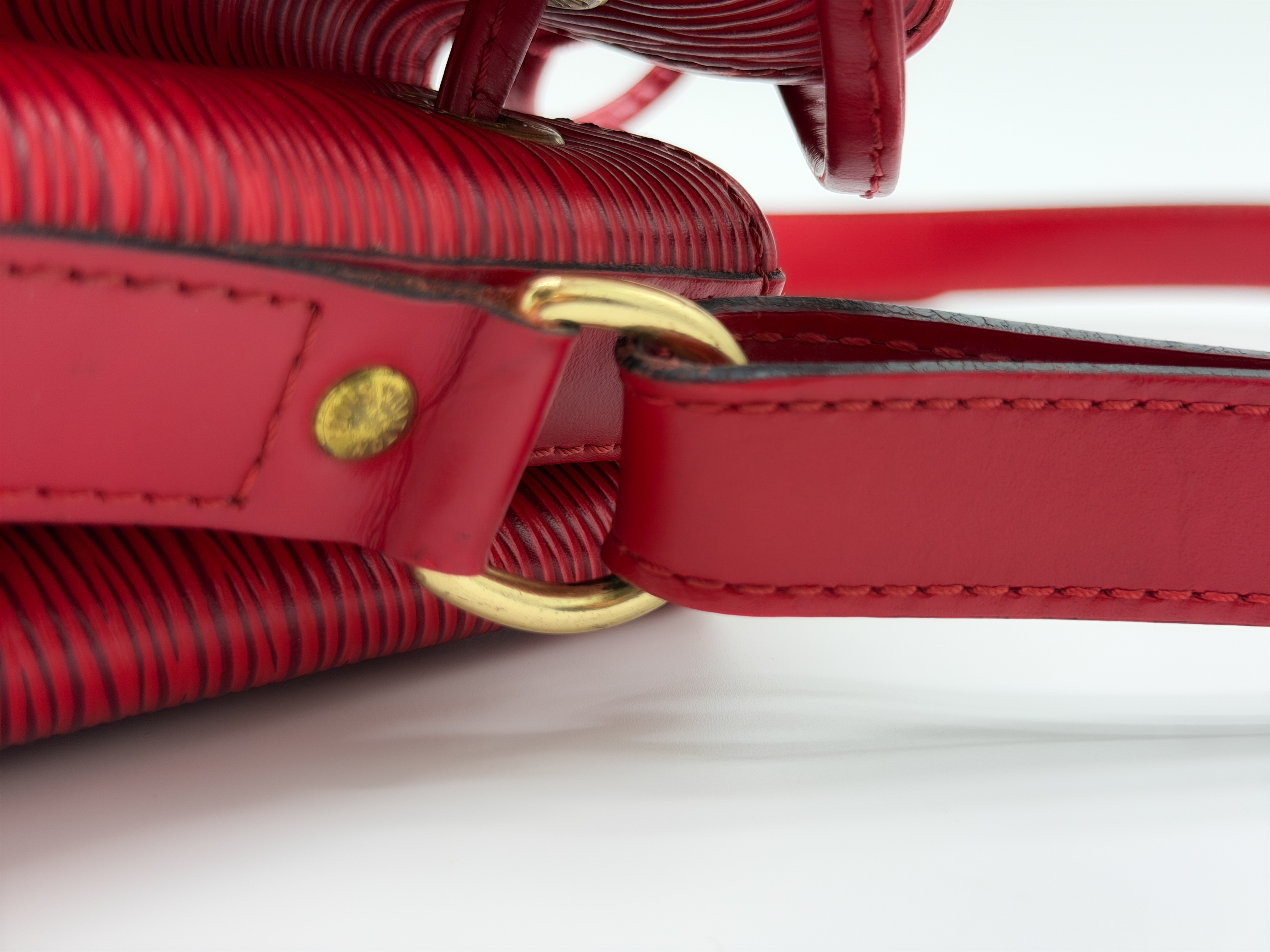 Epi M44007 Noé Castilian Red AR1904 Shoulder Bag — view 6