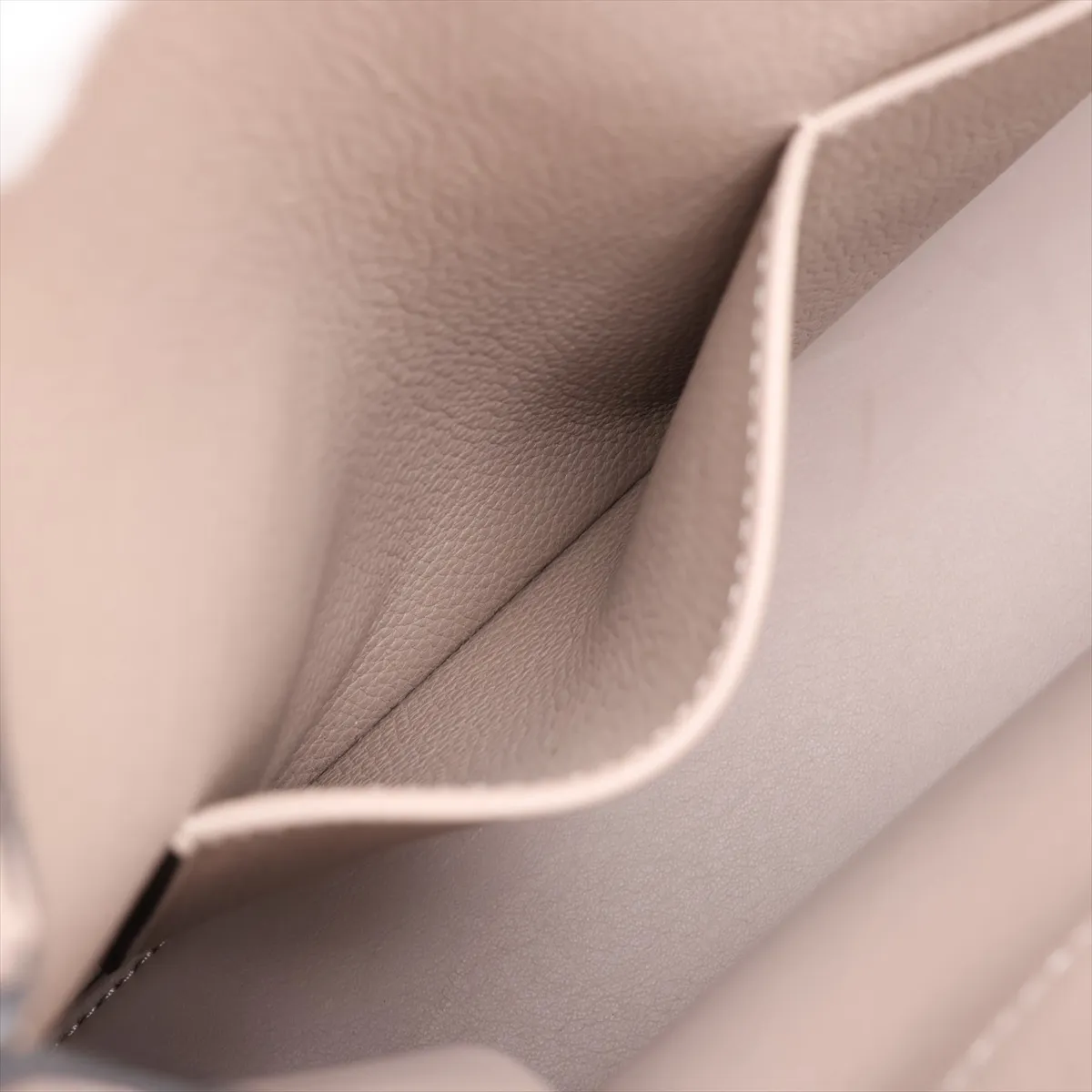 Cuir Taurillon City Steamer MM M53017 FO4156 Beige — view 12