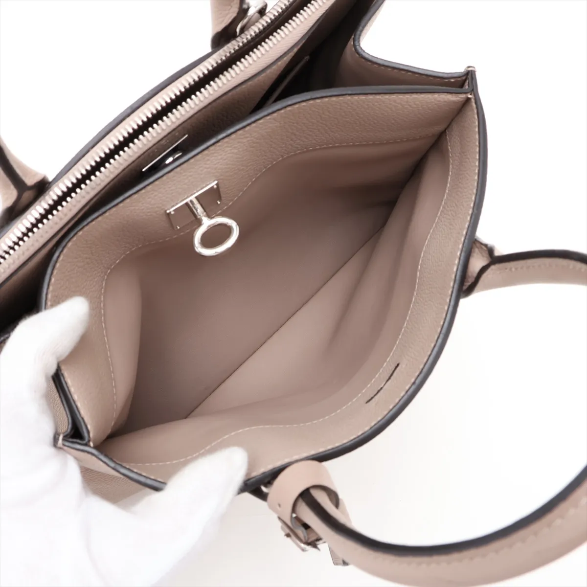 Cuir Taurillon City Steamer MM M53017 FO4156 Beige — view 10