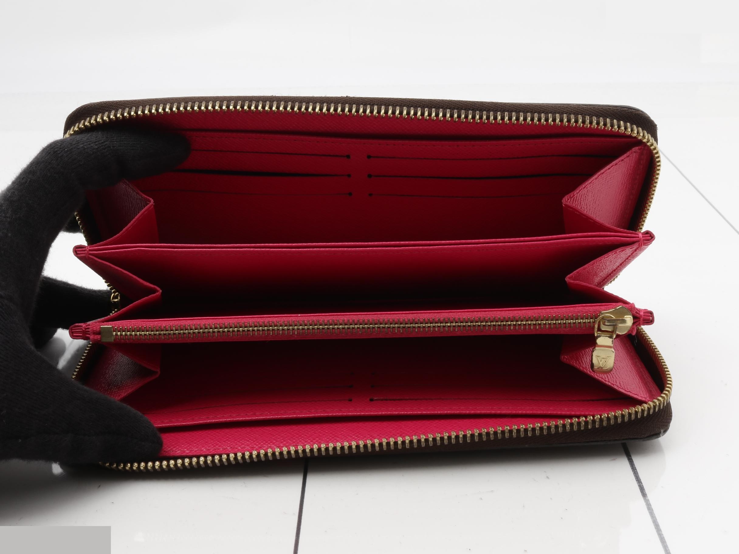 Zippy Wallet — view 4