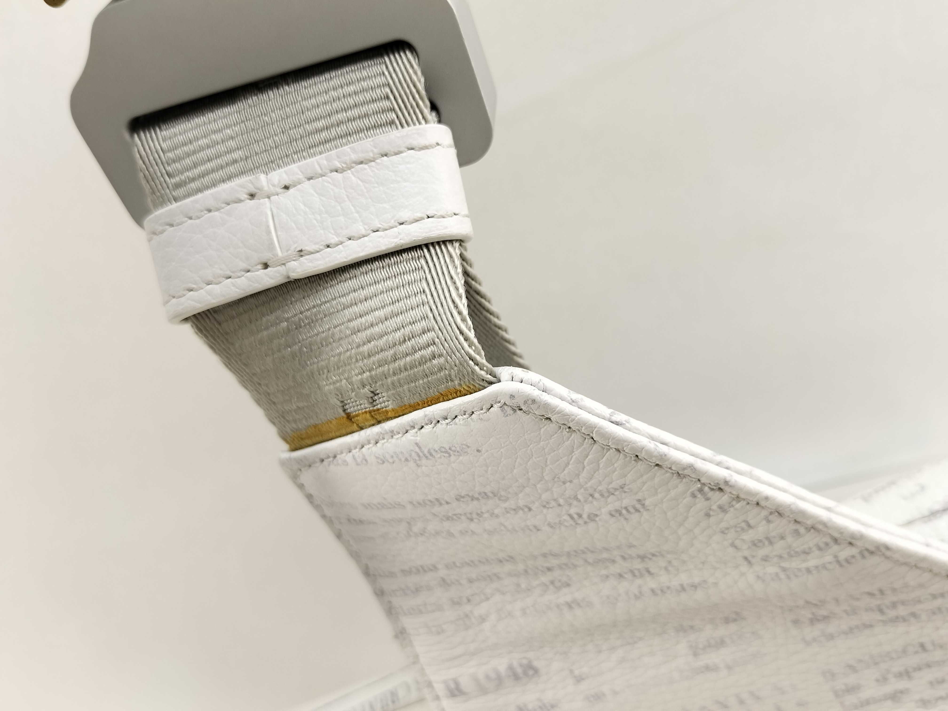 Newspaper Saddle Bag Shoulder Bag — view 3