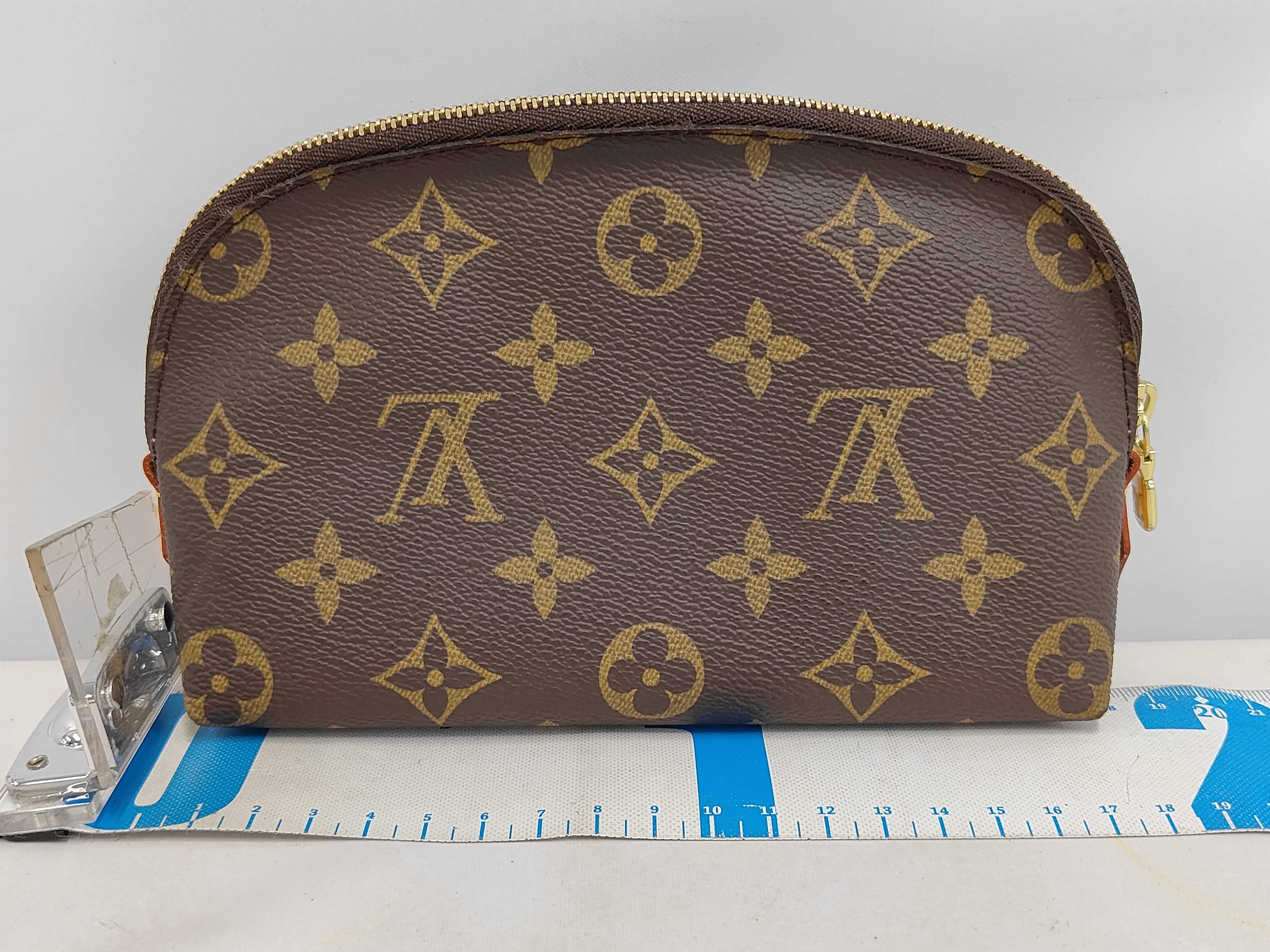 Monogram Pochette Cosmetic CA0021 Pouch — view 2
