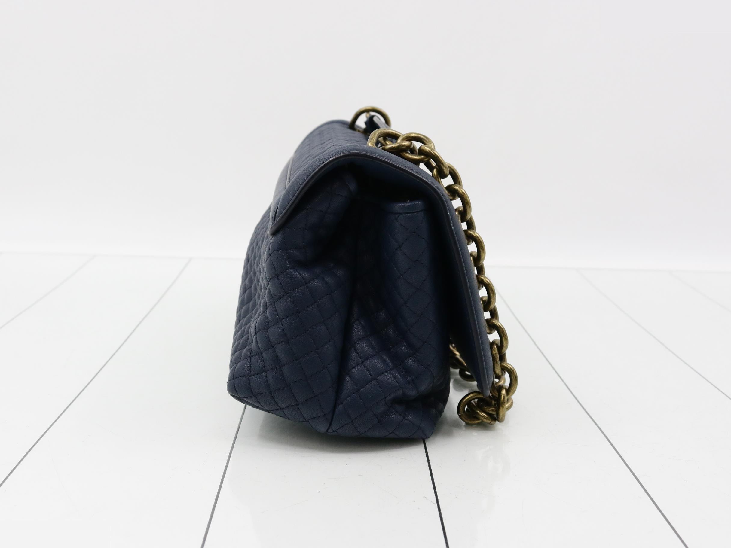 Chain shoulder bag, leather, navy — view 4
