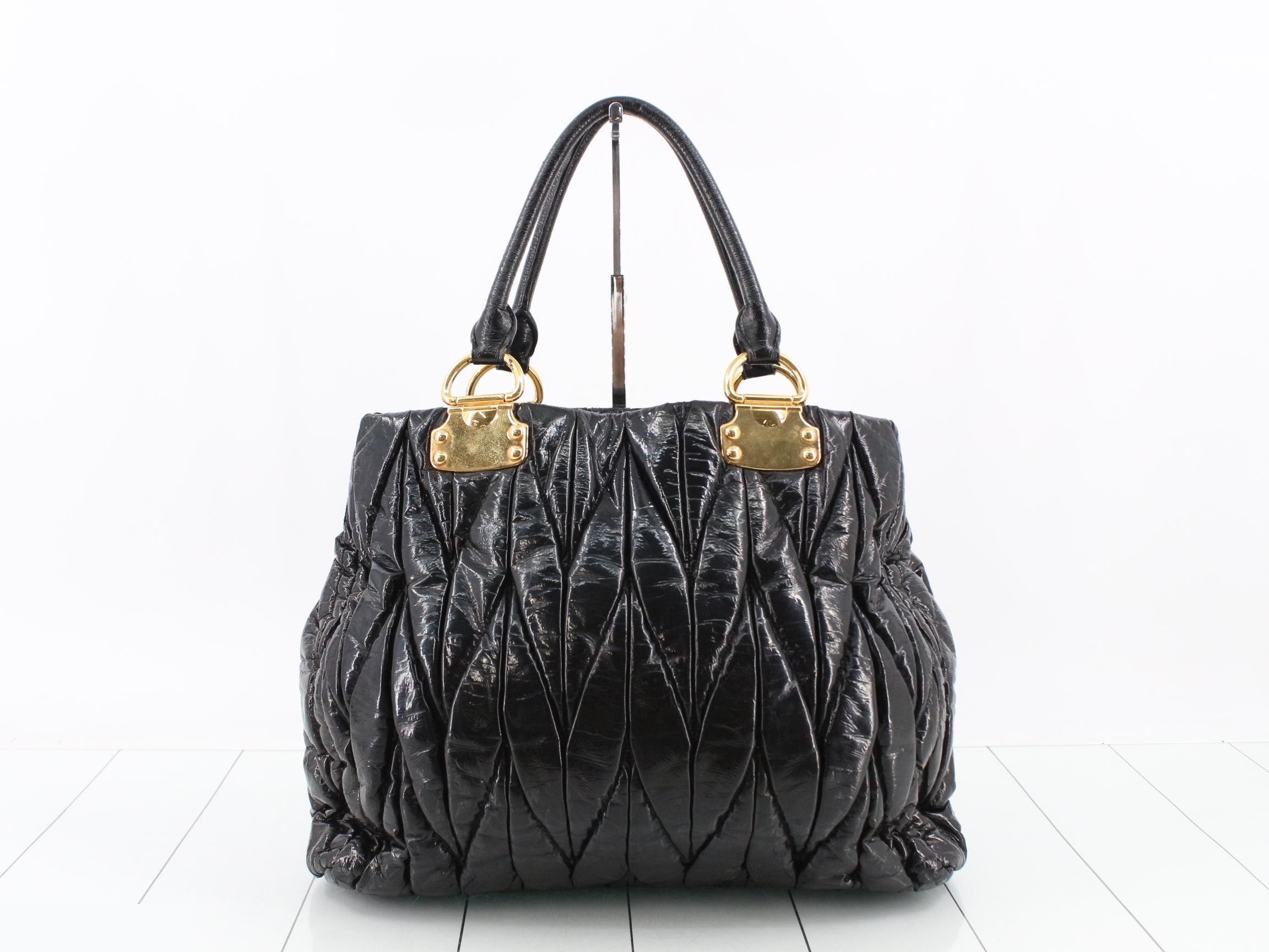 Matelassé (bag) - handbag — view 2