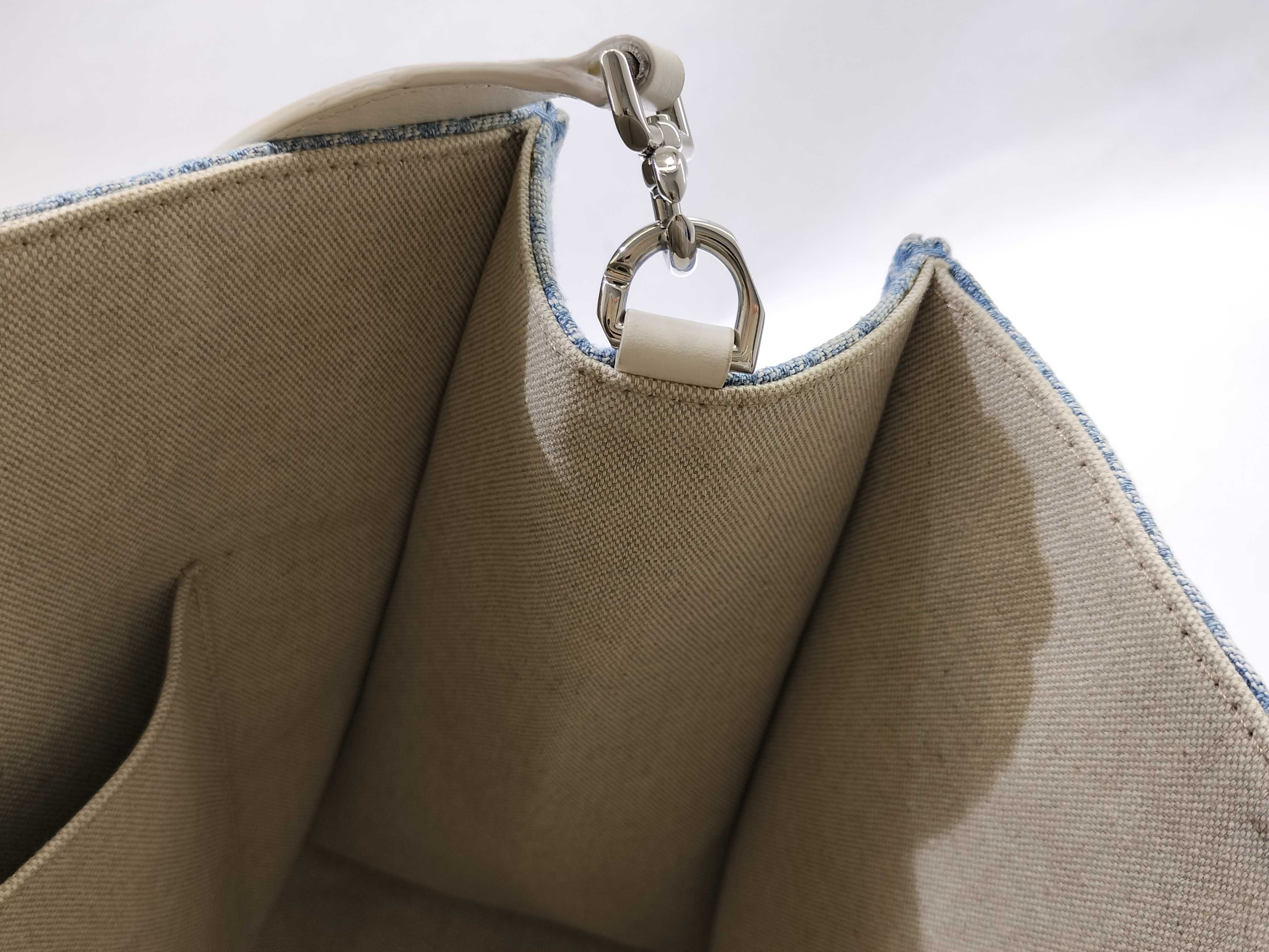 G Tote Medium Denim Tote Bag Blue Handbag — view 11