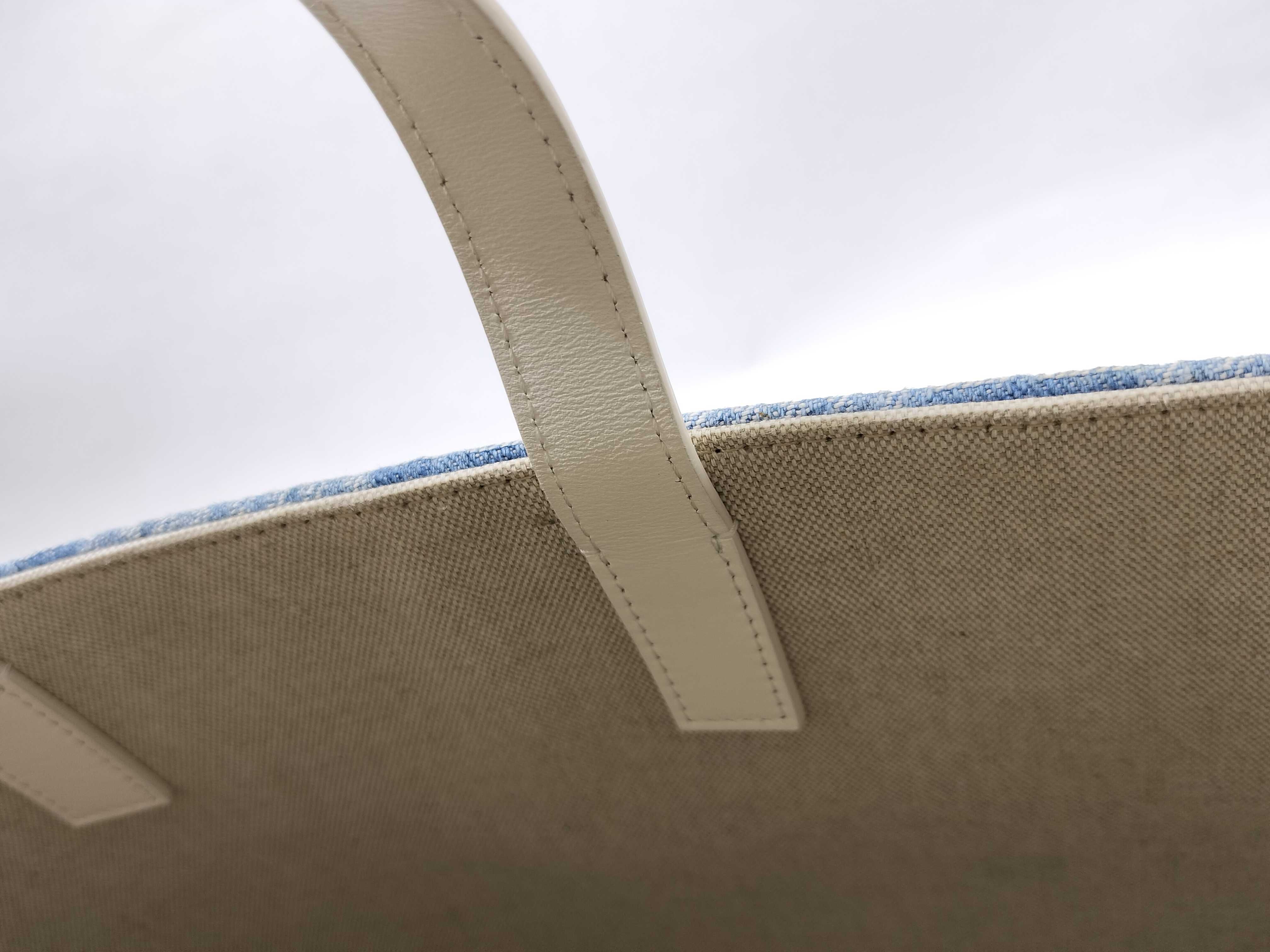 G Tote Medium Denim Tote Bag Blue Handbag — view 9
