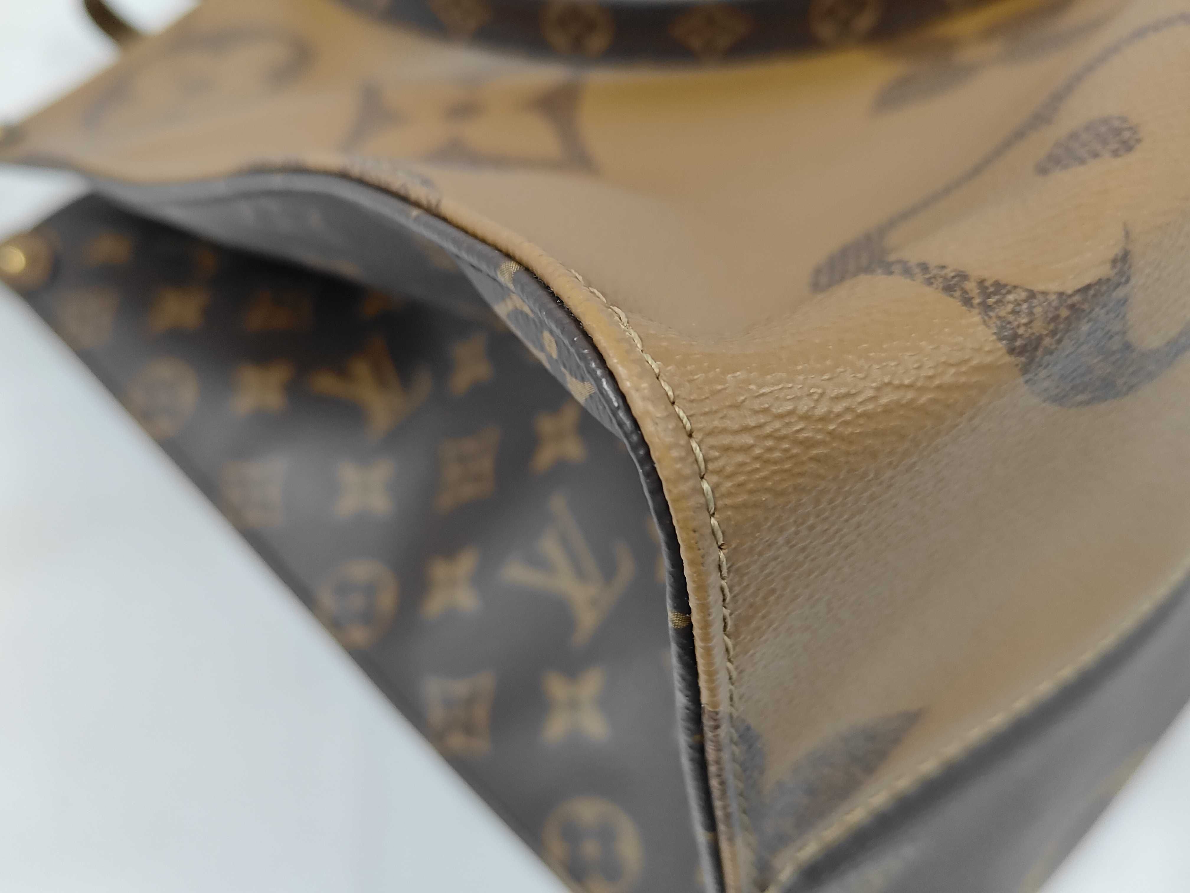 OnTheGo GM M44576 Tote Bag — view 3