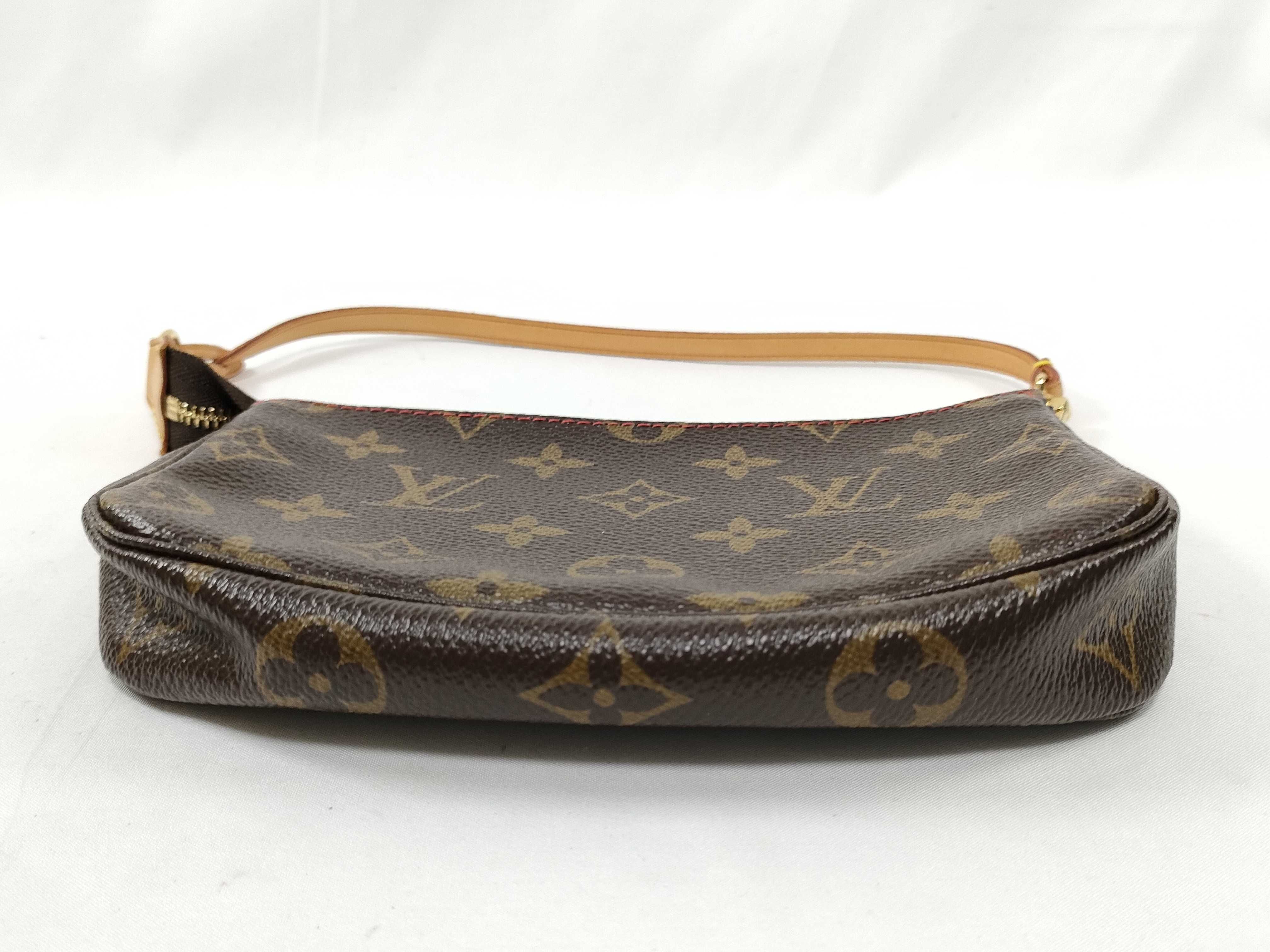 Monogram Vuitton Monogram Cherry Pochette Accessoires M95008 FL0015 Pouch — view 3