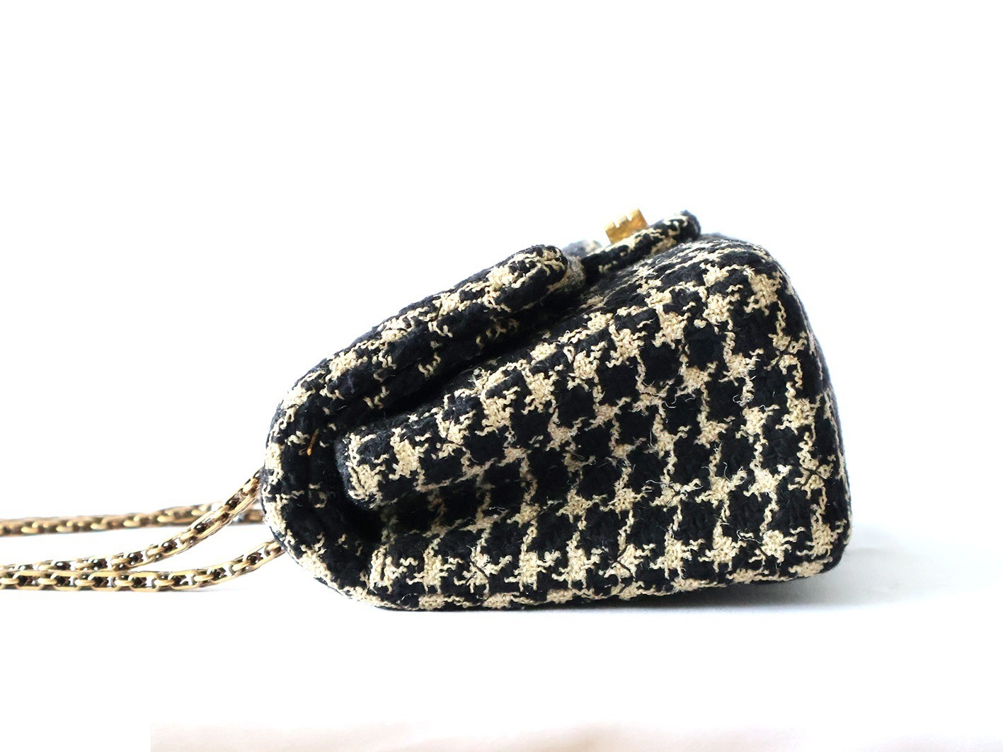 Tweed 25 Double Flap Double Chain Shoulder Bag — view 6