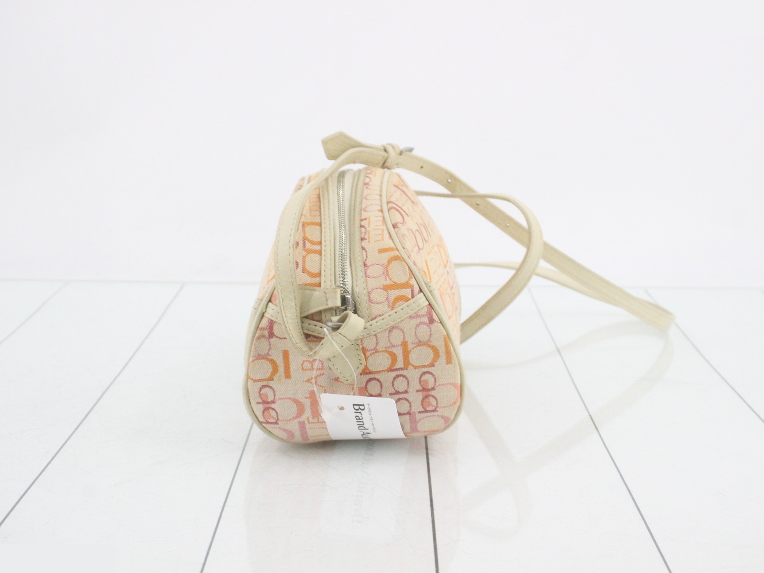 Other lines: Bags and shoulder bags — view 4