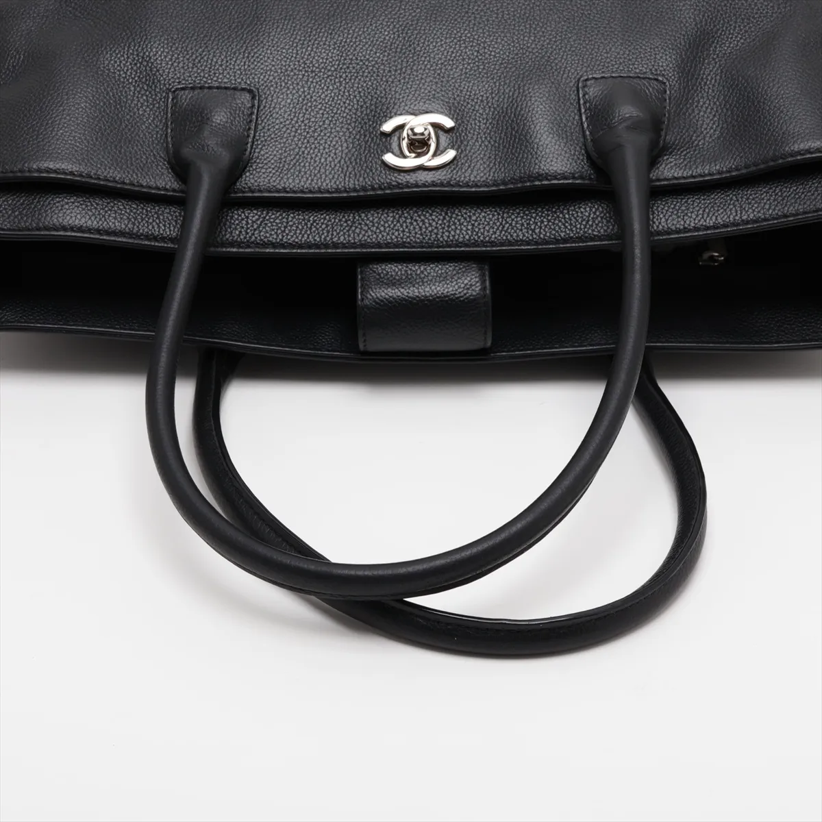 Executive Leather 2-Way Handbag, Black with Silver Hardware, Item No. 13784104 (Serial Number 13) — view 5