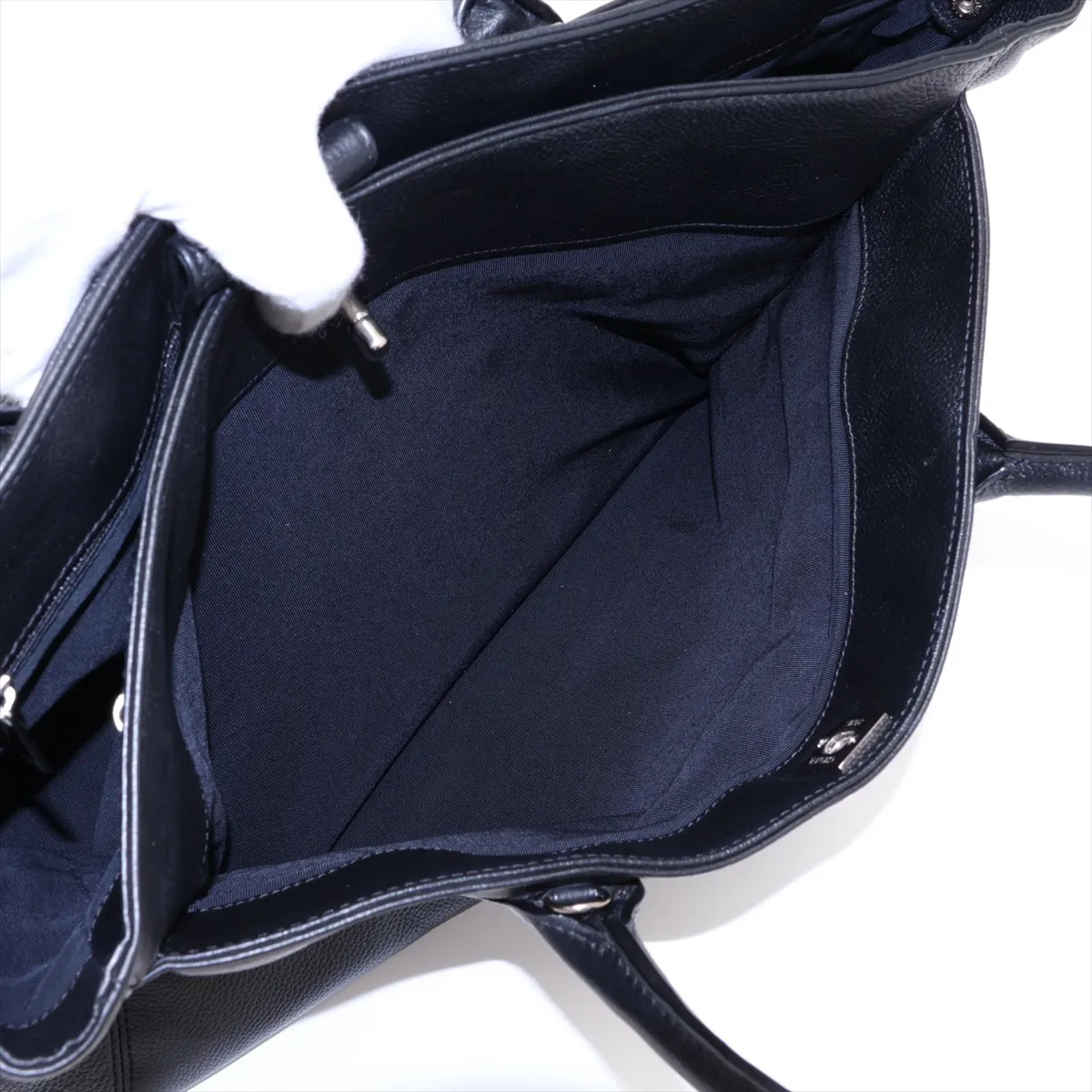 Executive Leather 2-Way Handbag, Black with Silver Hardware, Item No. 13784104 (Serial Number 13) — view 10