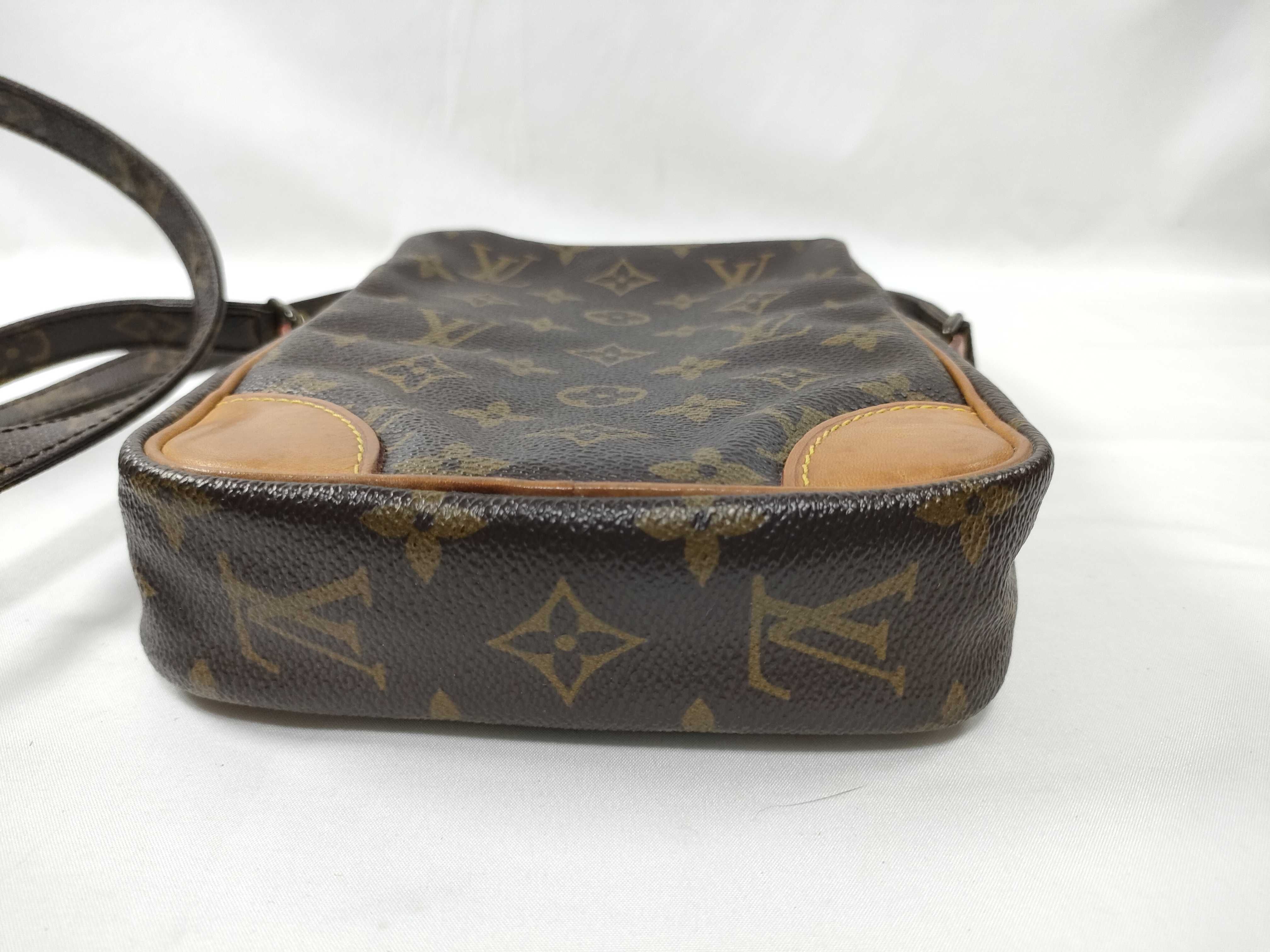 Monogram Louis Vuitton Monogram Danube M45266 Shoulder Bag — view 3