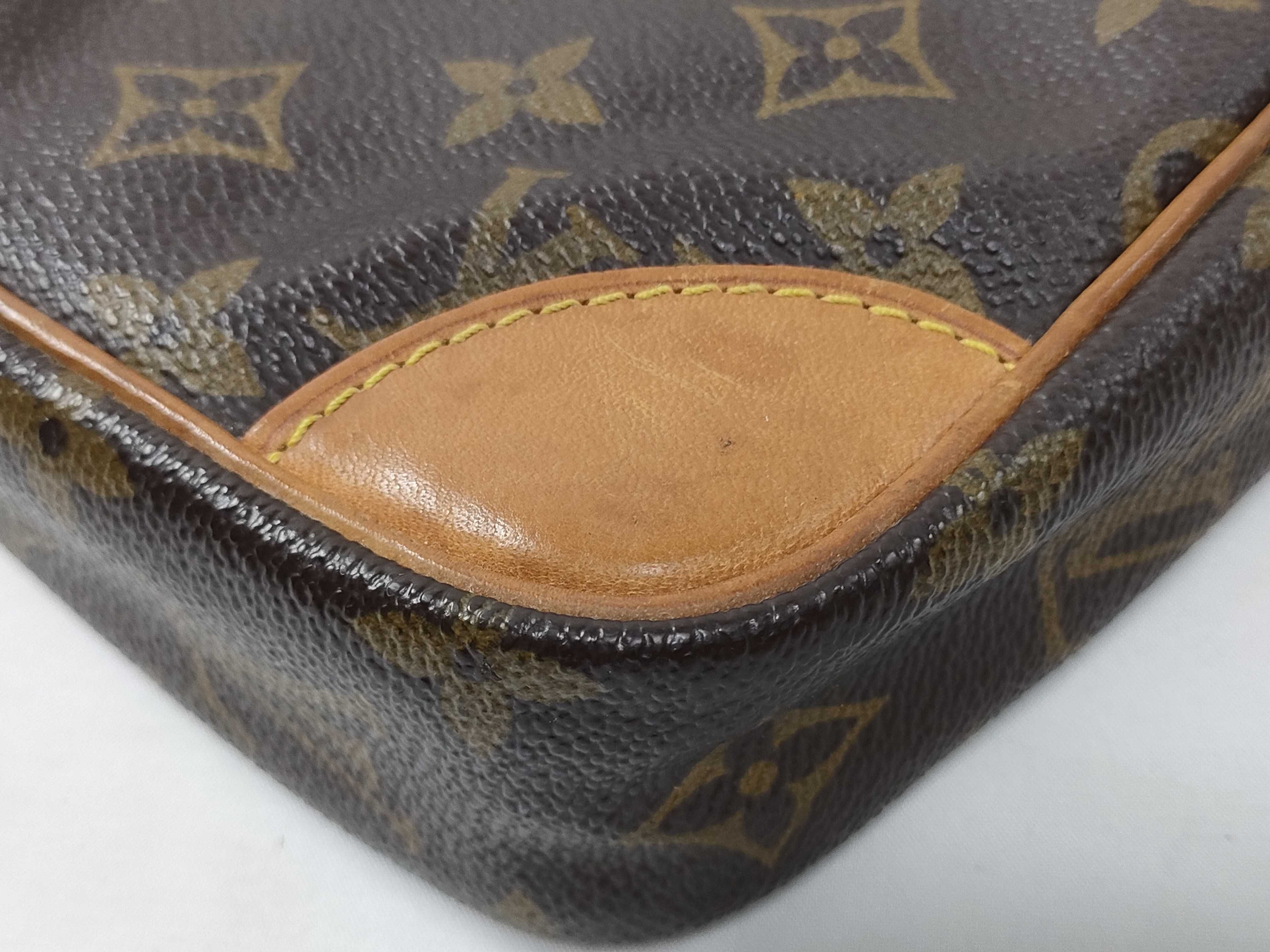 Monogram Louis Vuitton Monogram Danube M45266 Shoulder Bag — view 4
