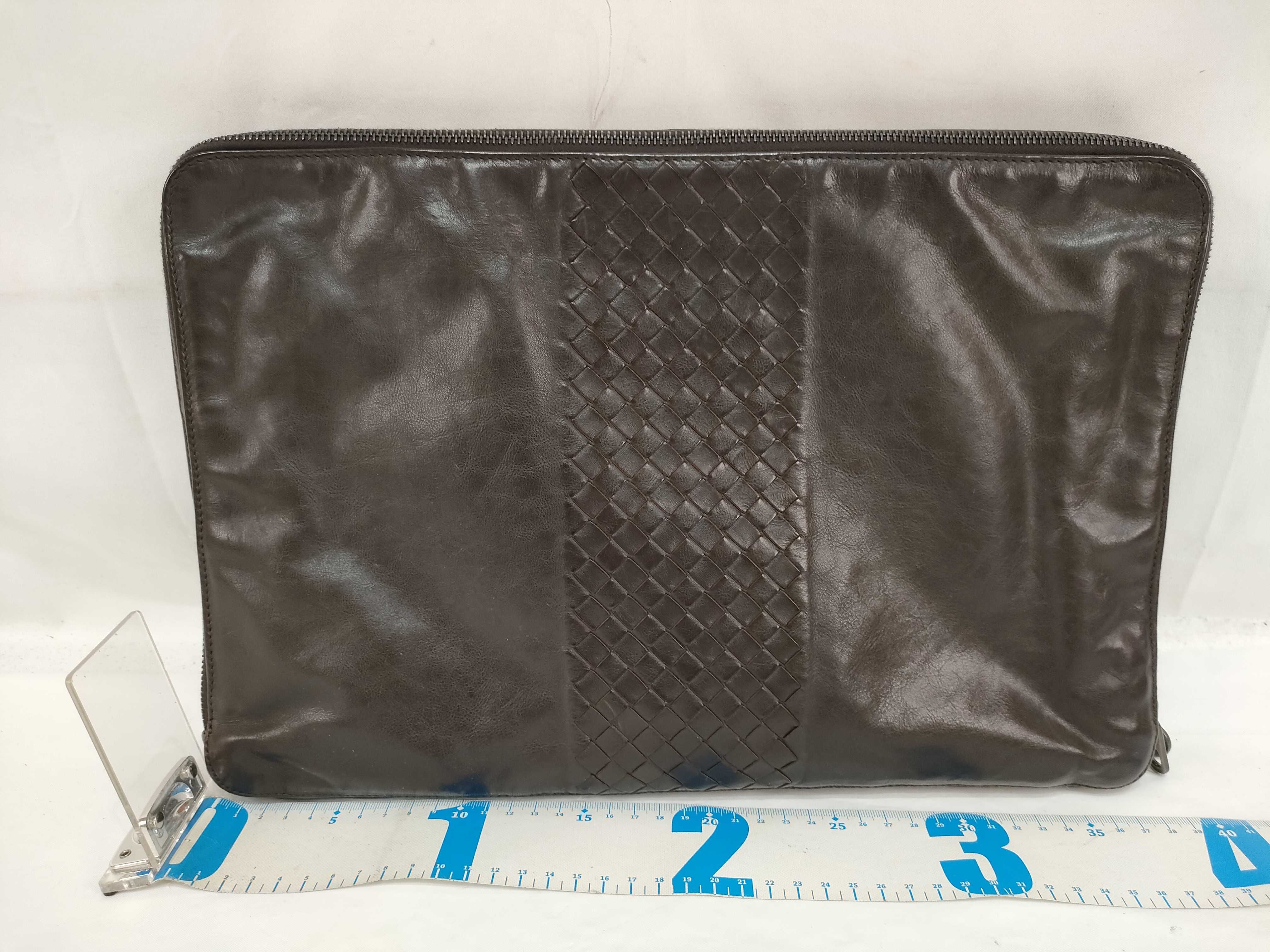 Intrecciato Clutch Bag (Brown) — view 2
