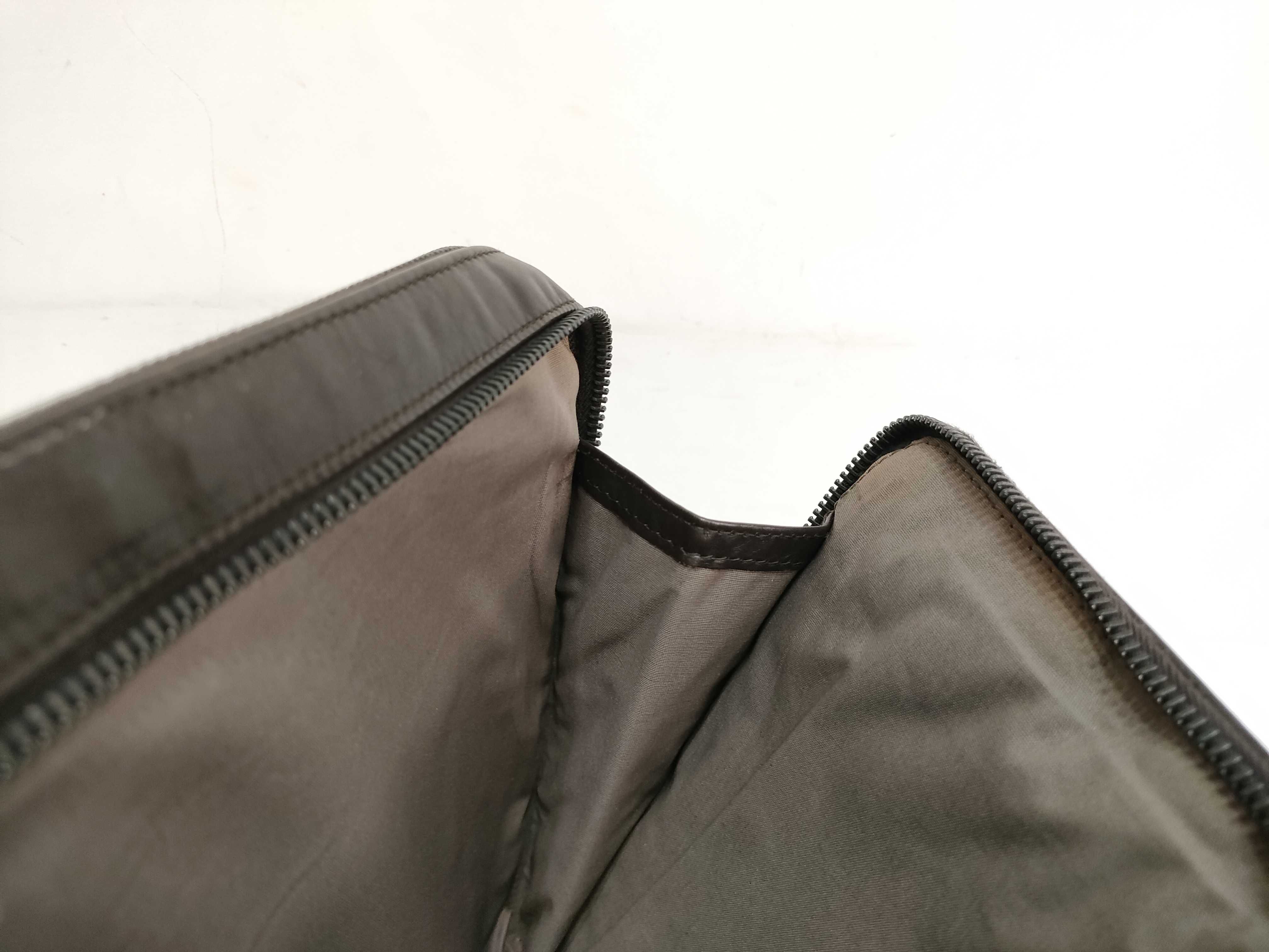 Intrecciato Clutch Bag (Brown) — view 12