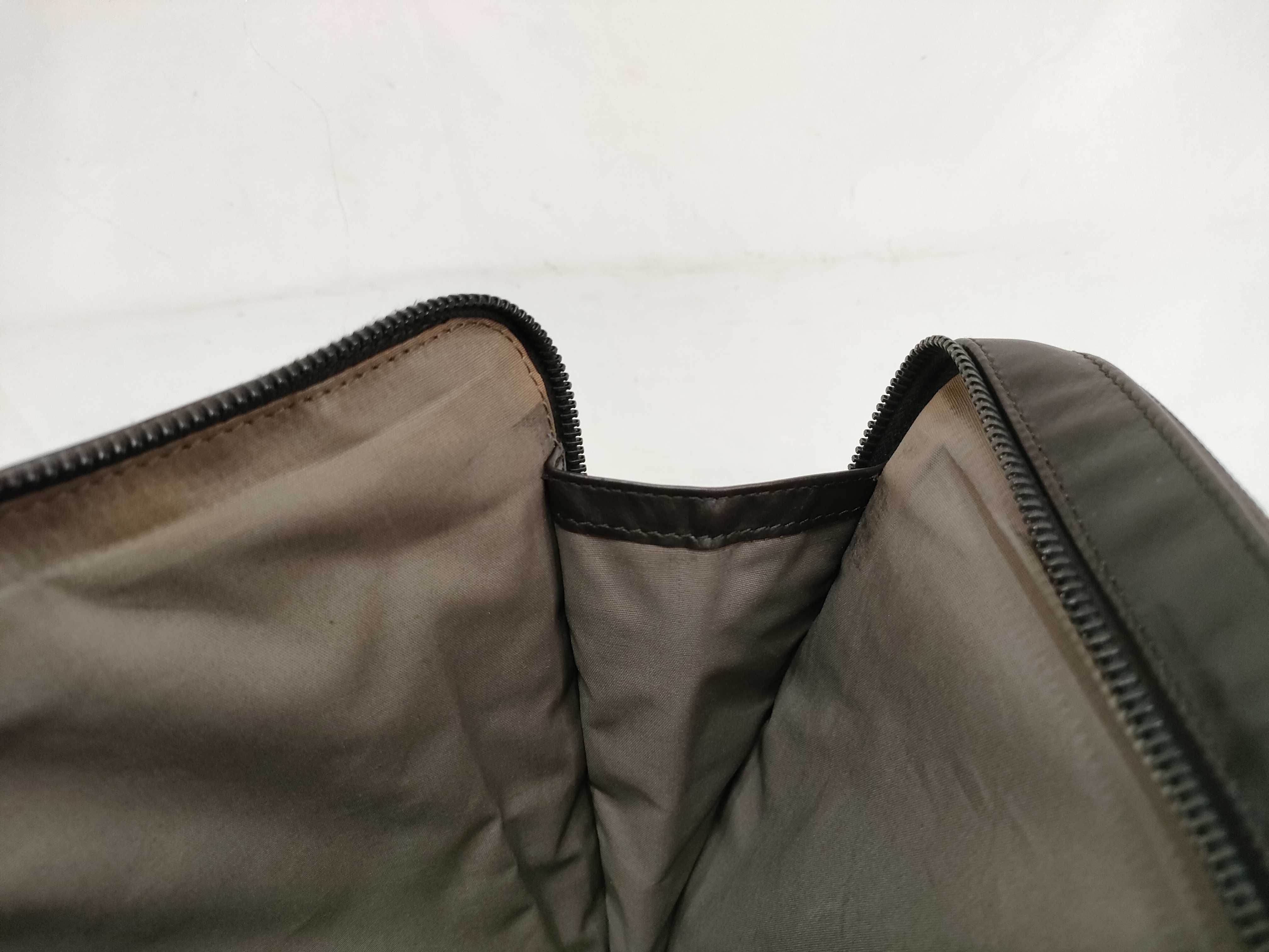 Intrecciato Clutch Bag (Brown) — view 13