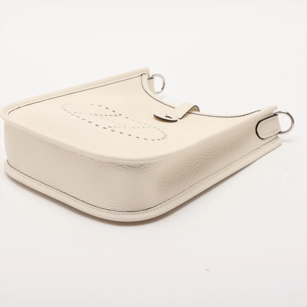 Evelyne 16 TPM Amazon Taurillon Clemence Cream Silver Hardware K: 2025 — view 3