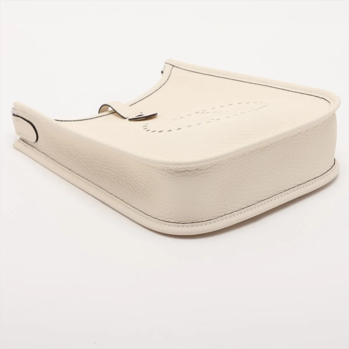 Evelyne 16 TPM Amazon Taurillon Clemence Cream Silver Hardware K: 2025 — view 4