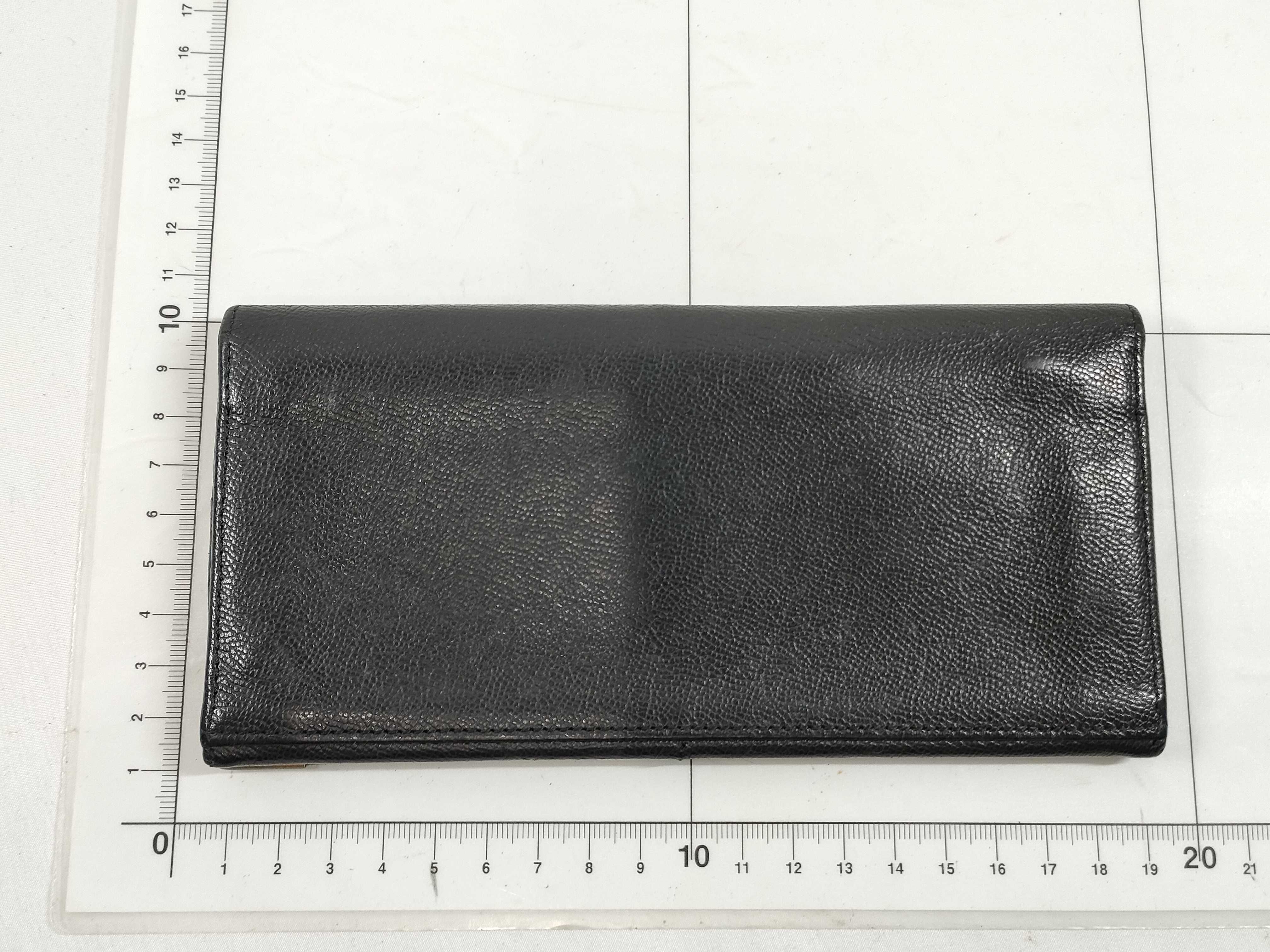 wallet — view 2