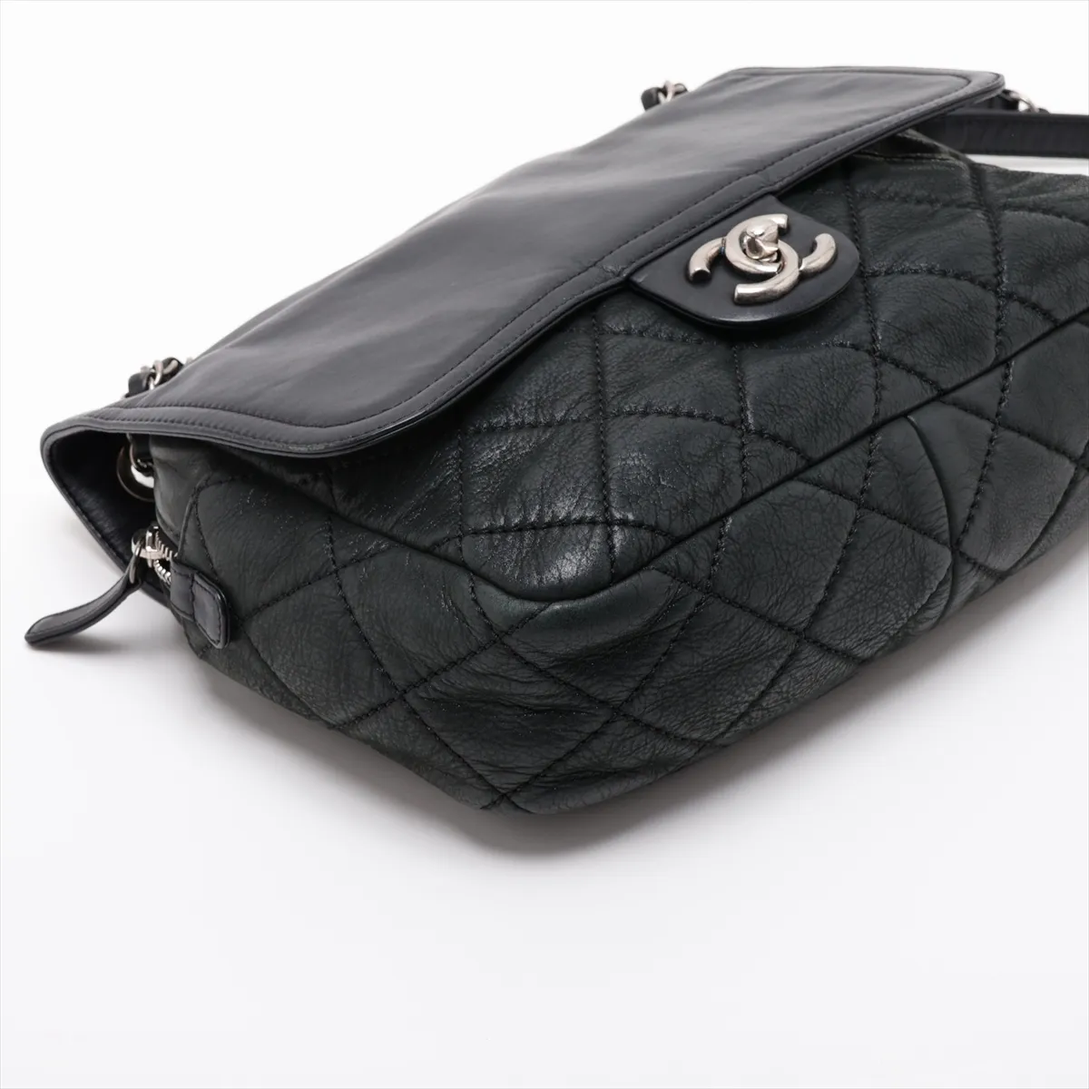 Matelassé Coated Leather x Leather Chain Shoulder Bag, Black, Gunmetal Hardware, 15483772, Serial Number 15 — view 4