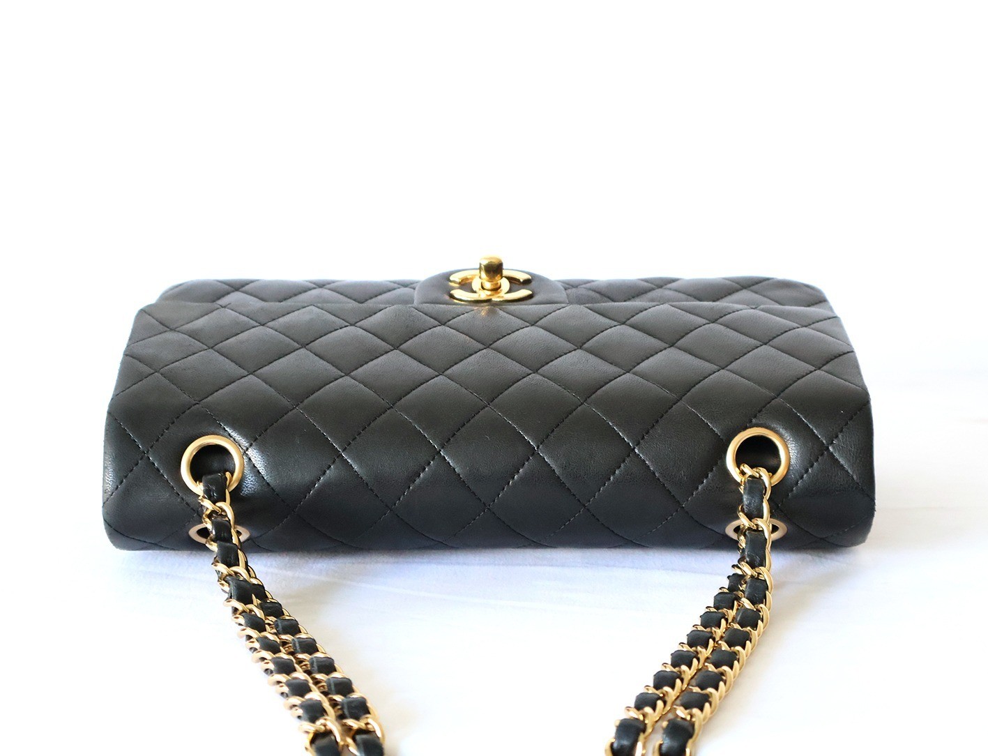 Matelassé 25 Lambskin Double Flap Double Chain Shoulder Bag, Black — view 8