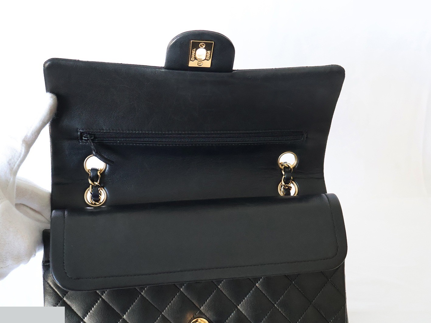 Matelassé 25 Lambskin Double Flap Double Chain Shoulder Bag, Black — view 10