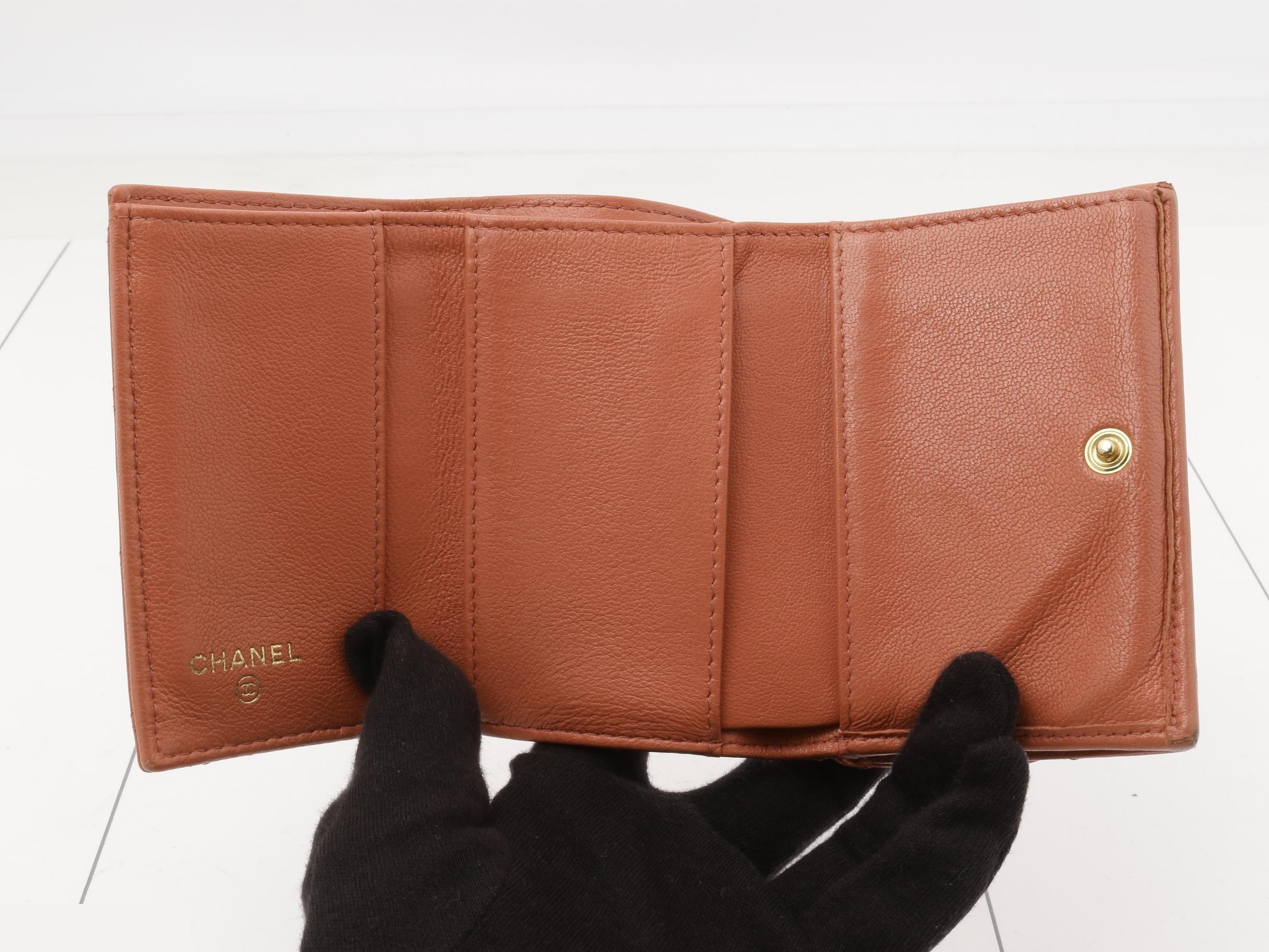 19 Compact Wallet — view 4