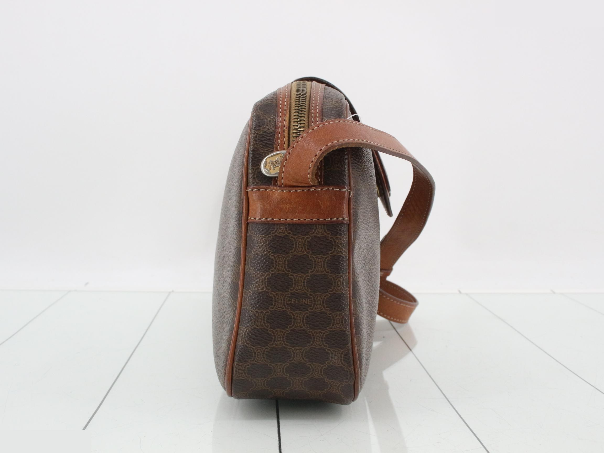 Triomphe Vintage Shoulder Bag — view 4