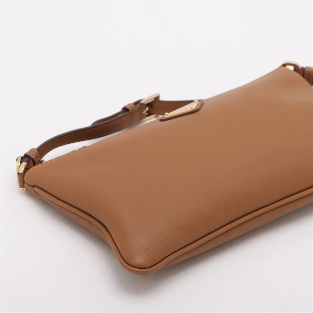 Soft Grain Leather Shoulder Bag Brown 1BC238 — view 4