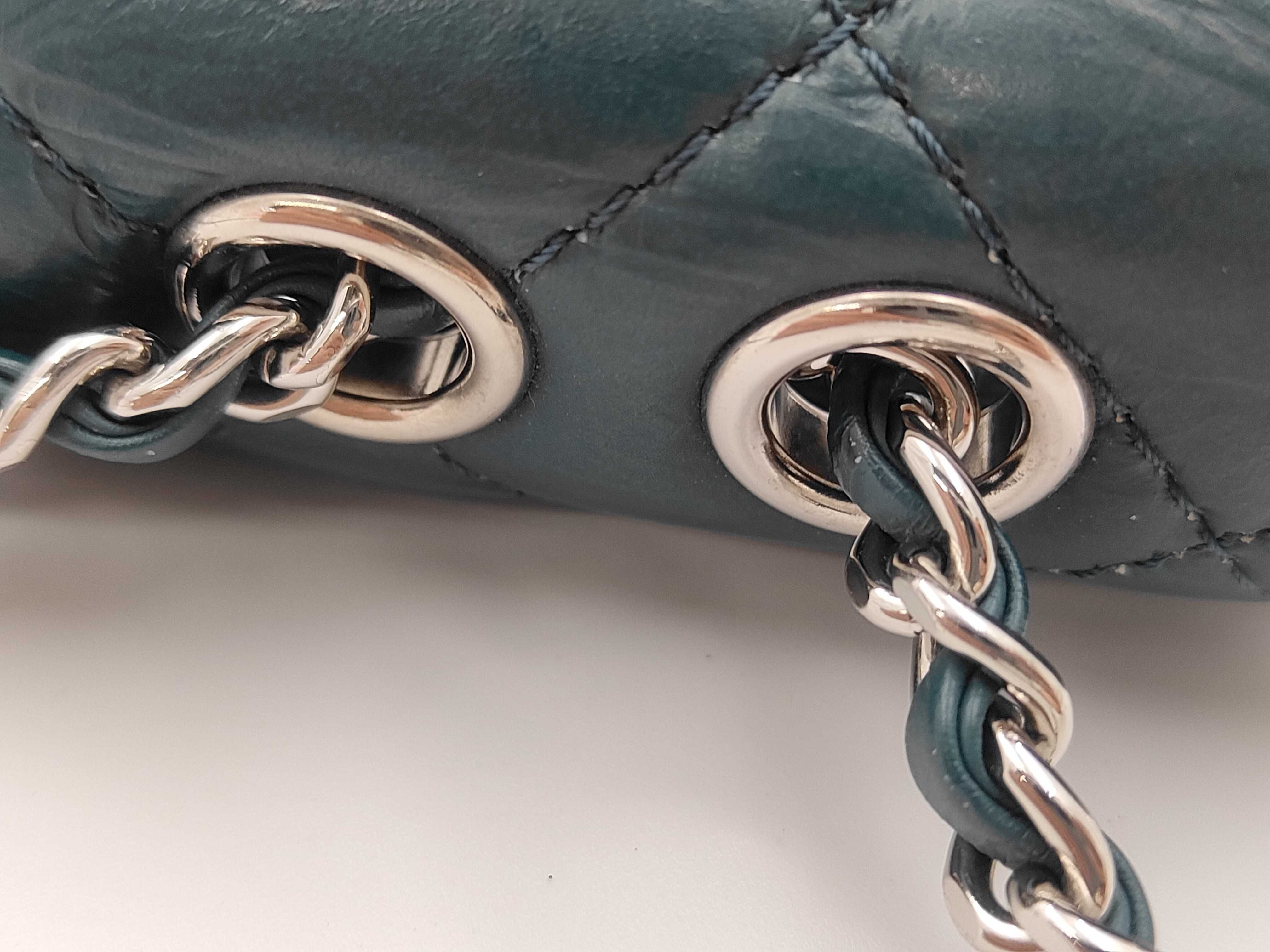 Matelassé Vinyl Shoulder Bag (Green) — view 5