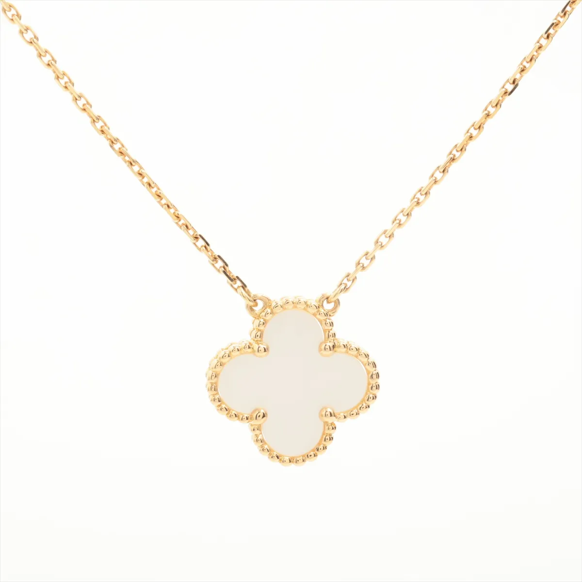 Vintage Alhambra Shell Necklace, 750 (Yellow Gold), 5.3g, JE074080. Features: exposed lobster clasp, open jump ring, and — view 2