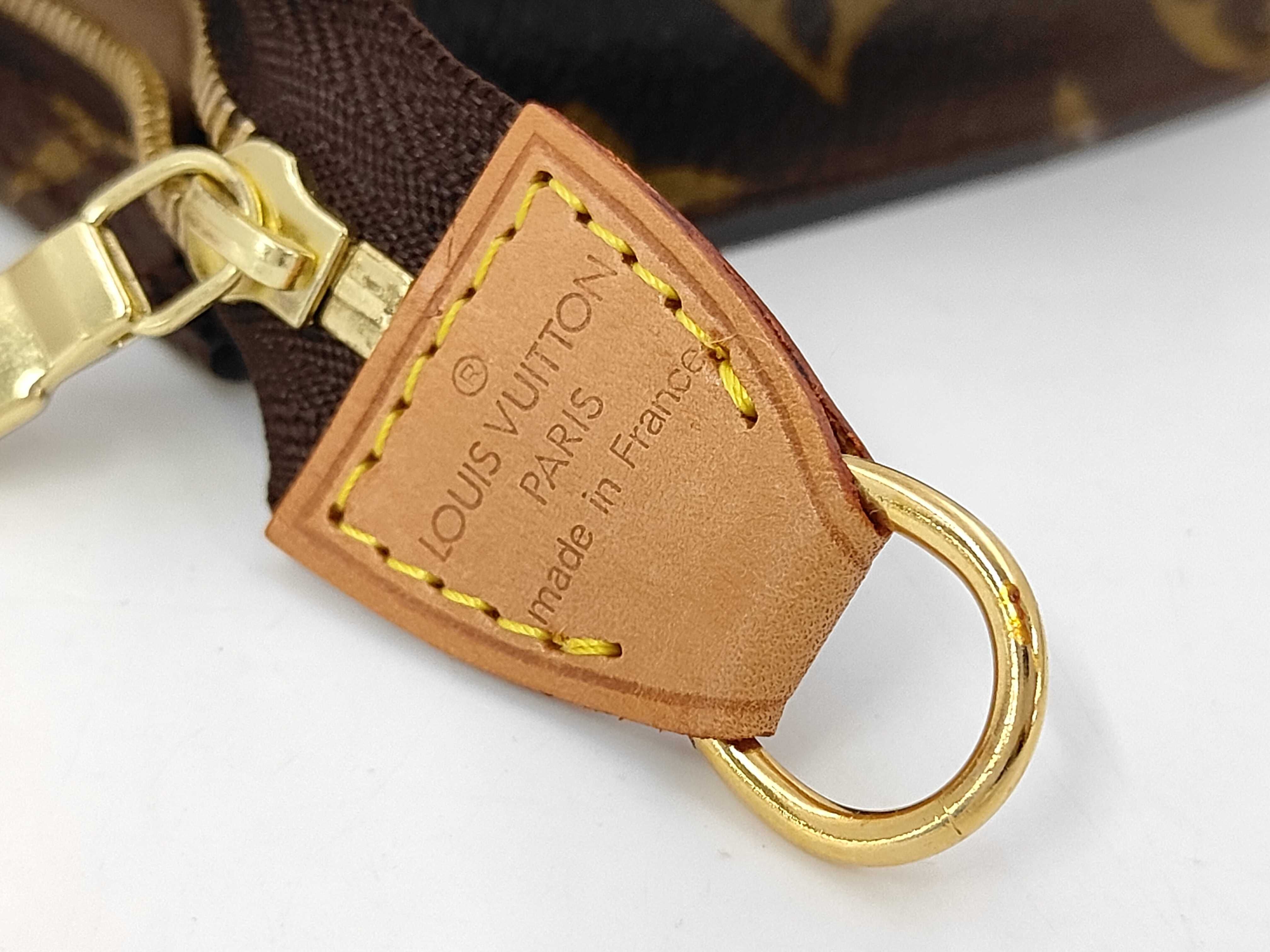 Monogram Louis Vuitton Monogram Bucket PM Attached Pouch FL1020 Pouch — view 7