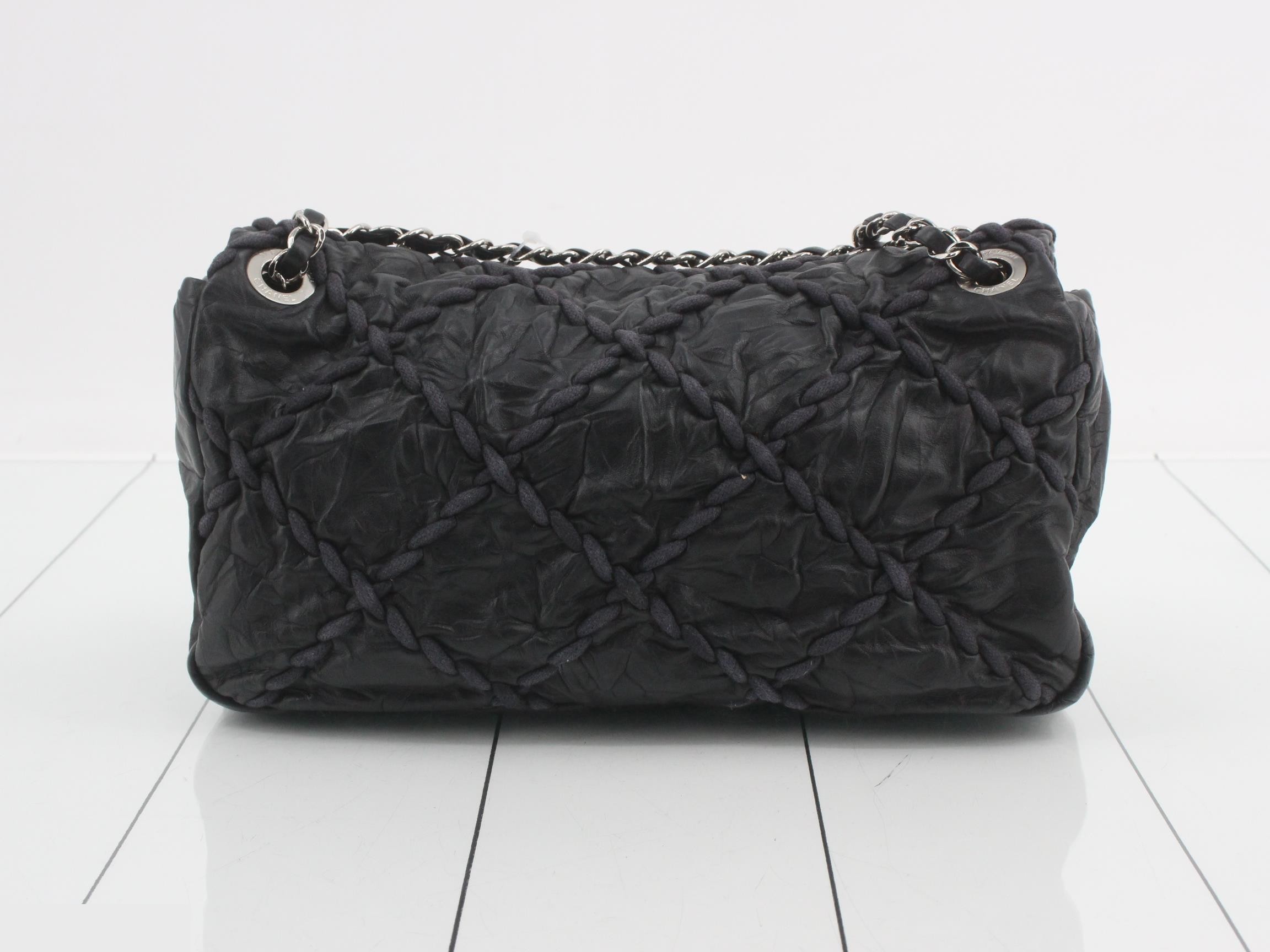 Matelassé (bag) - Shoulder bag — view 2