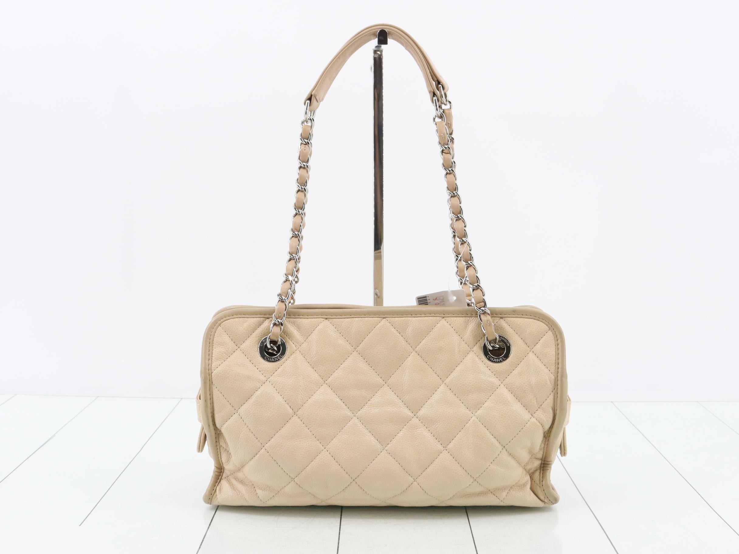 Matelassé Chain Shoulder Bag, Caviar Leather, 7673220 — view 2