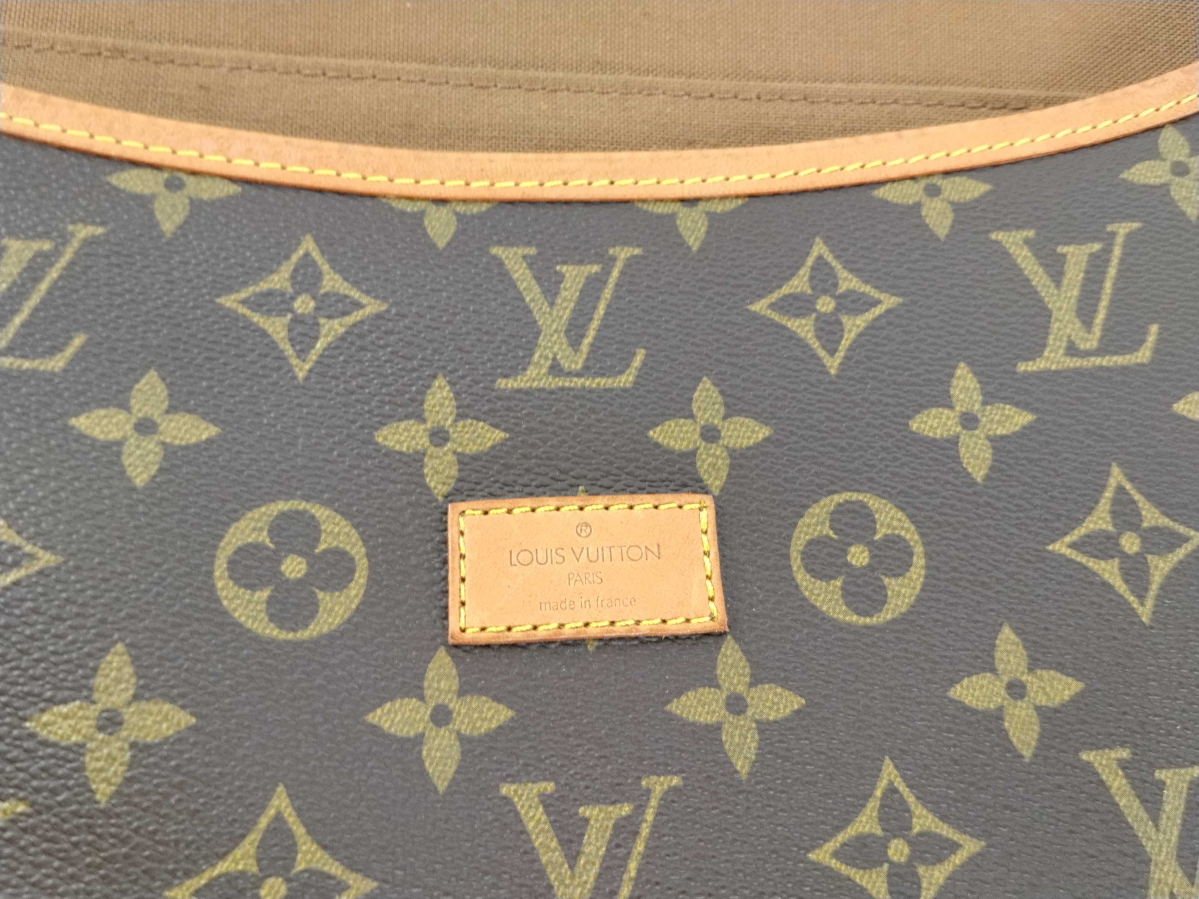 Monogram Louis Vuitton Saumur 43 M42252 Monogram Shoulder Bag — view 11