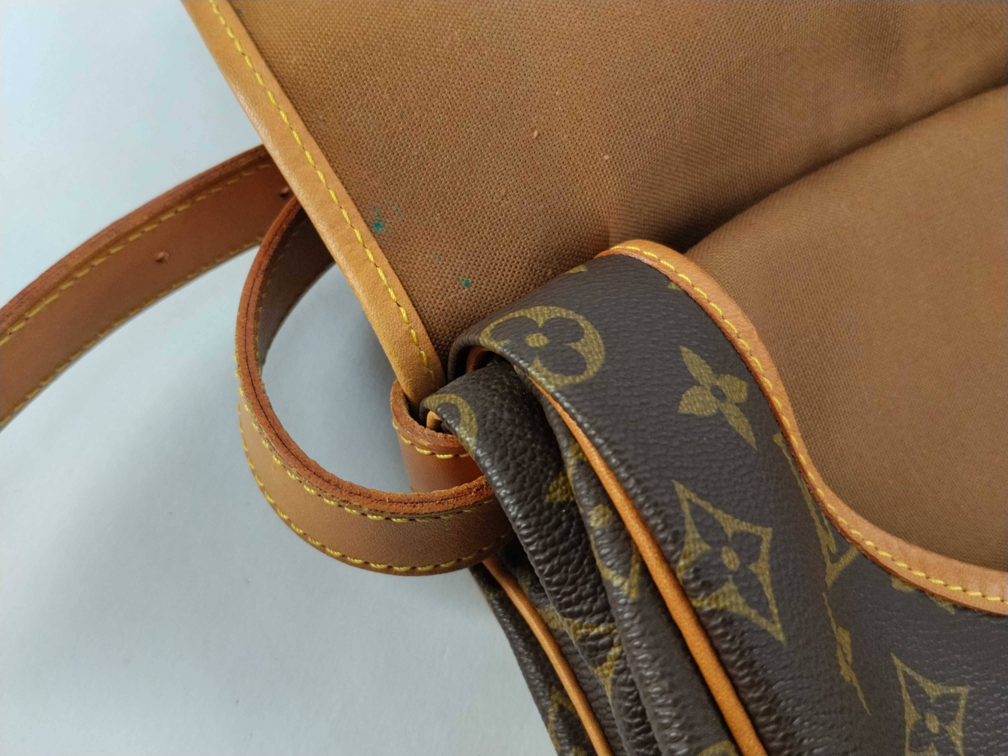 Monogram Louis Vuitton Saumur 43 M42252 Monogram Shoulder Bag — view 12