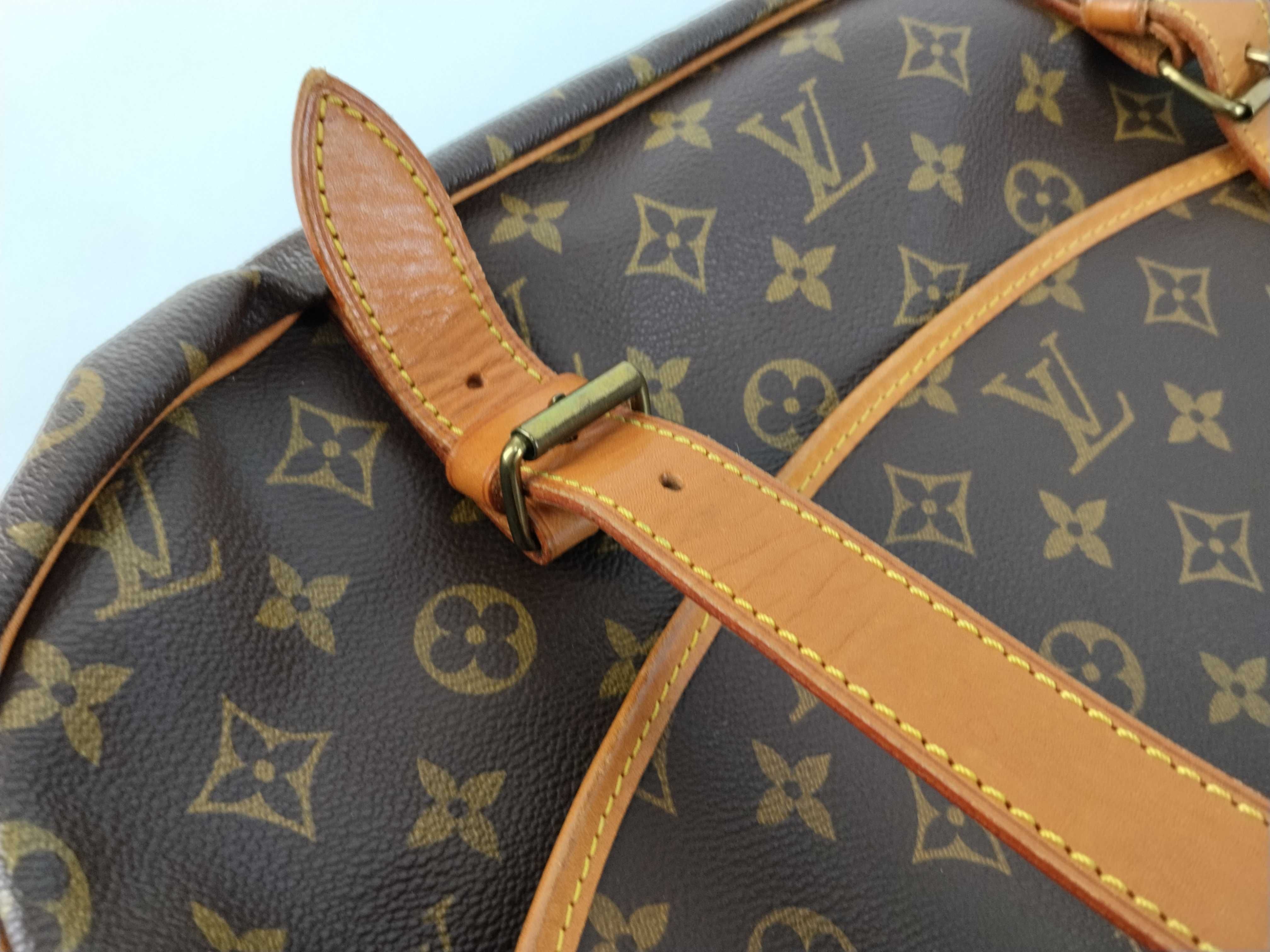 Monogram Louis Vuitton Saumur 43 M42252 Monogram Shoulder Bag — view 15