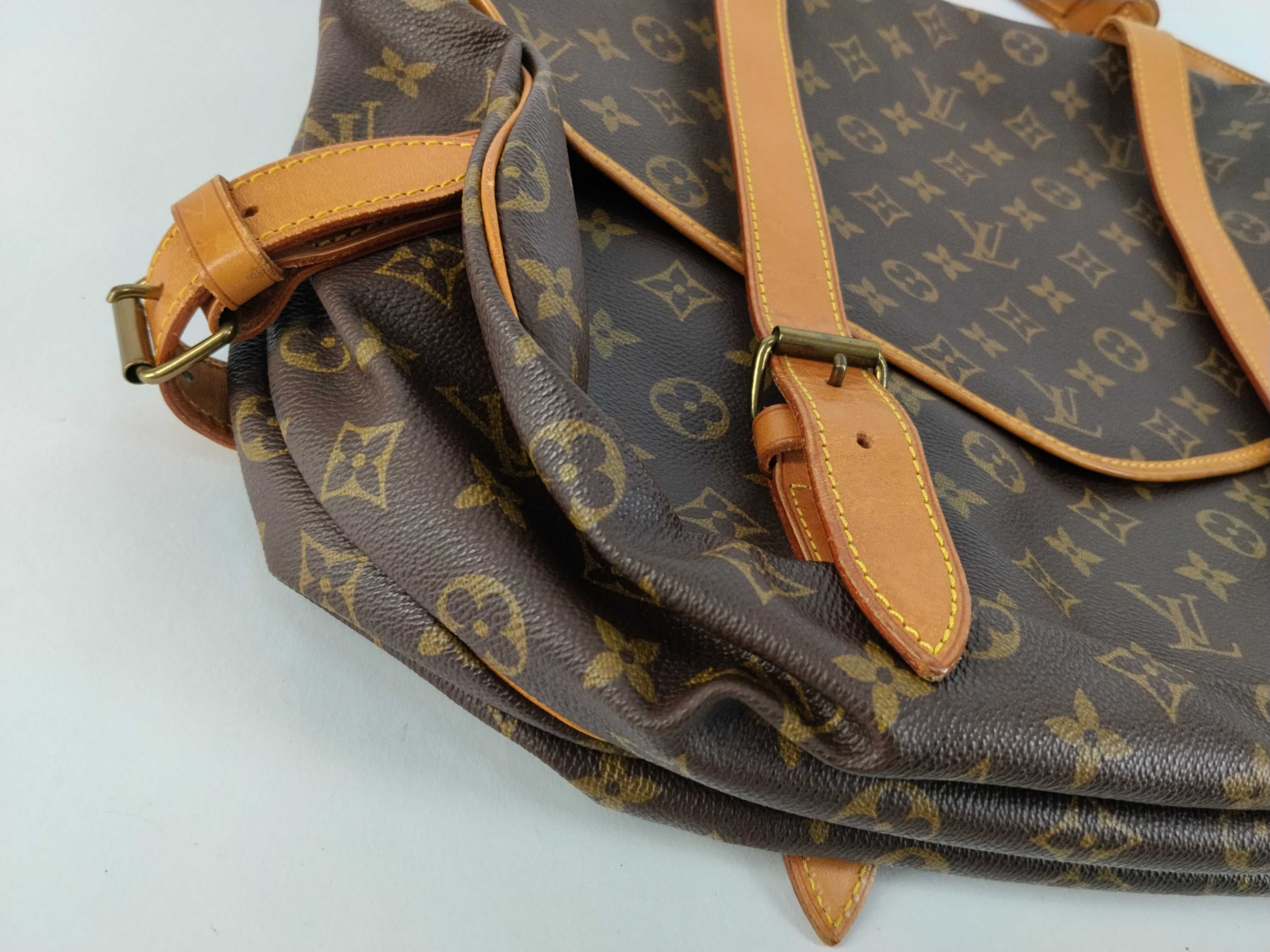 Monogram Louis Vuitton Saumur 43 M42252 Monogram Shoulder Bag — view 6