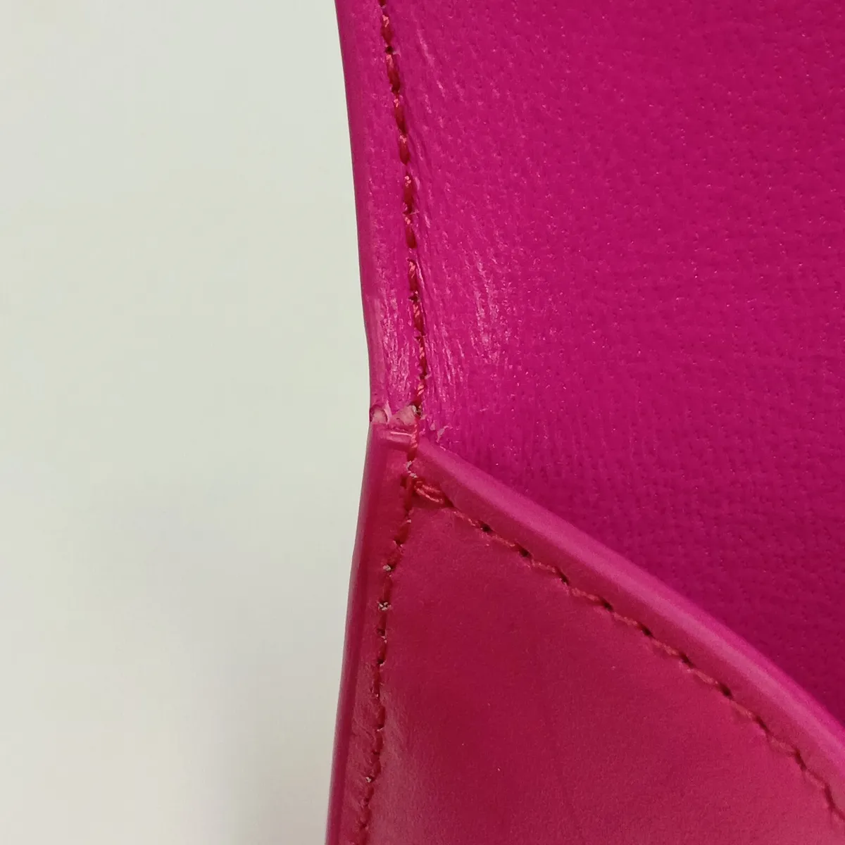 Hourglass XS 592833 Leather 2-Way Handbag Pink — view 11