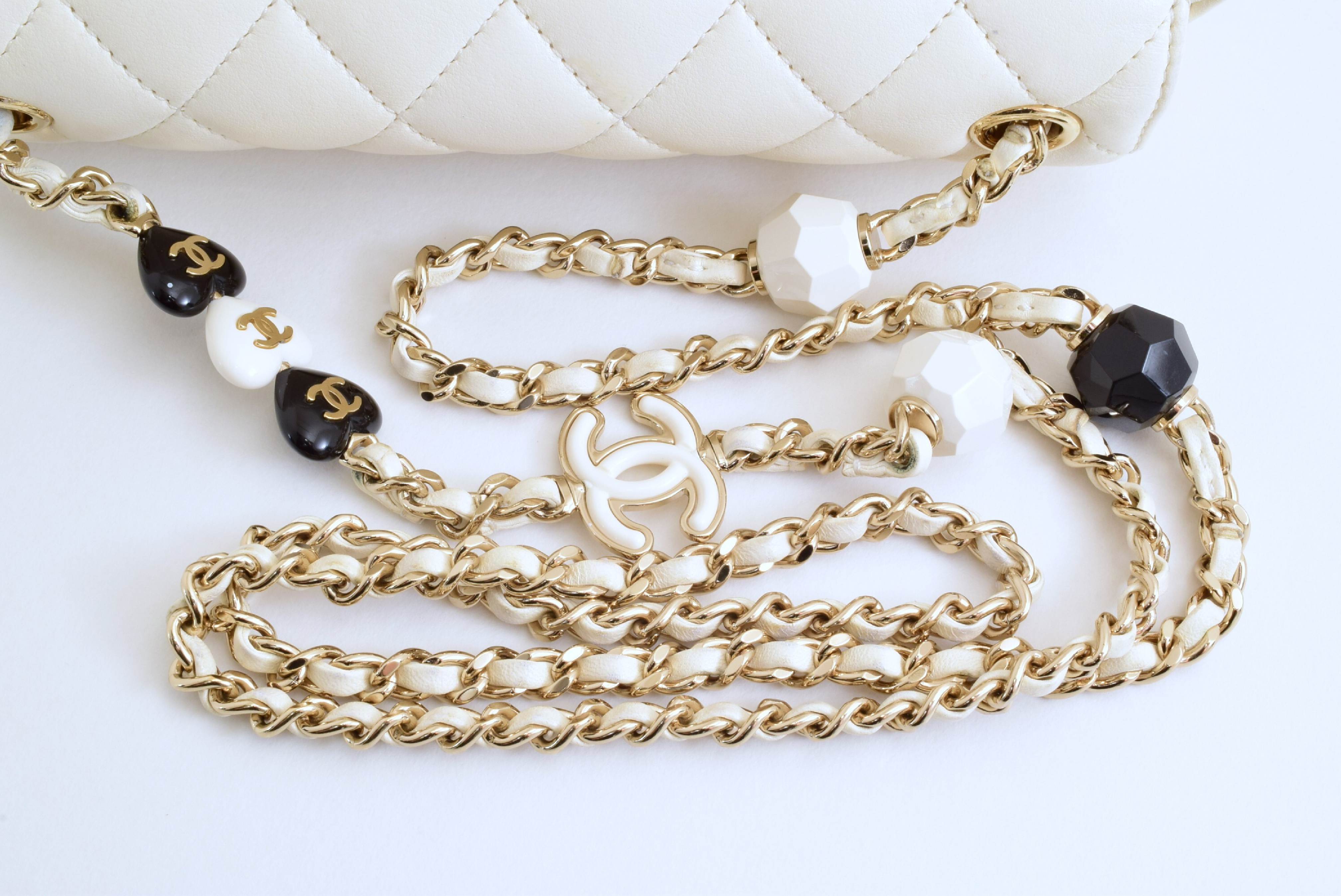 Matelassé Mini White Chain Shoulder Bag with Serial Number Plate — view 12