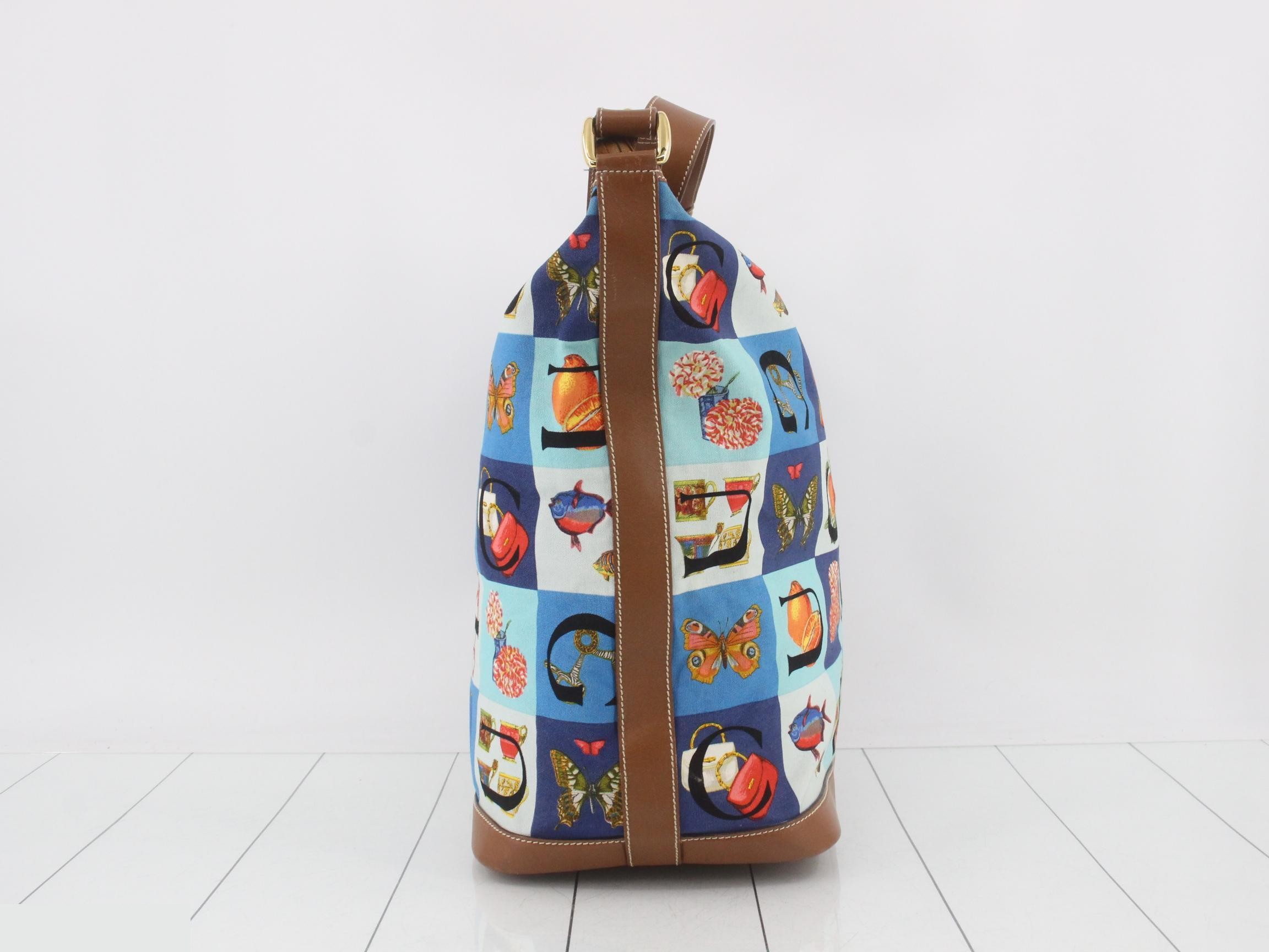 Canvas and leather combination shoulder bag — view 3