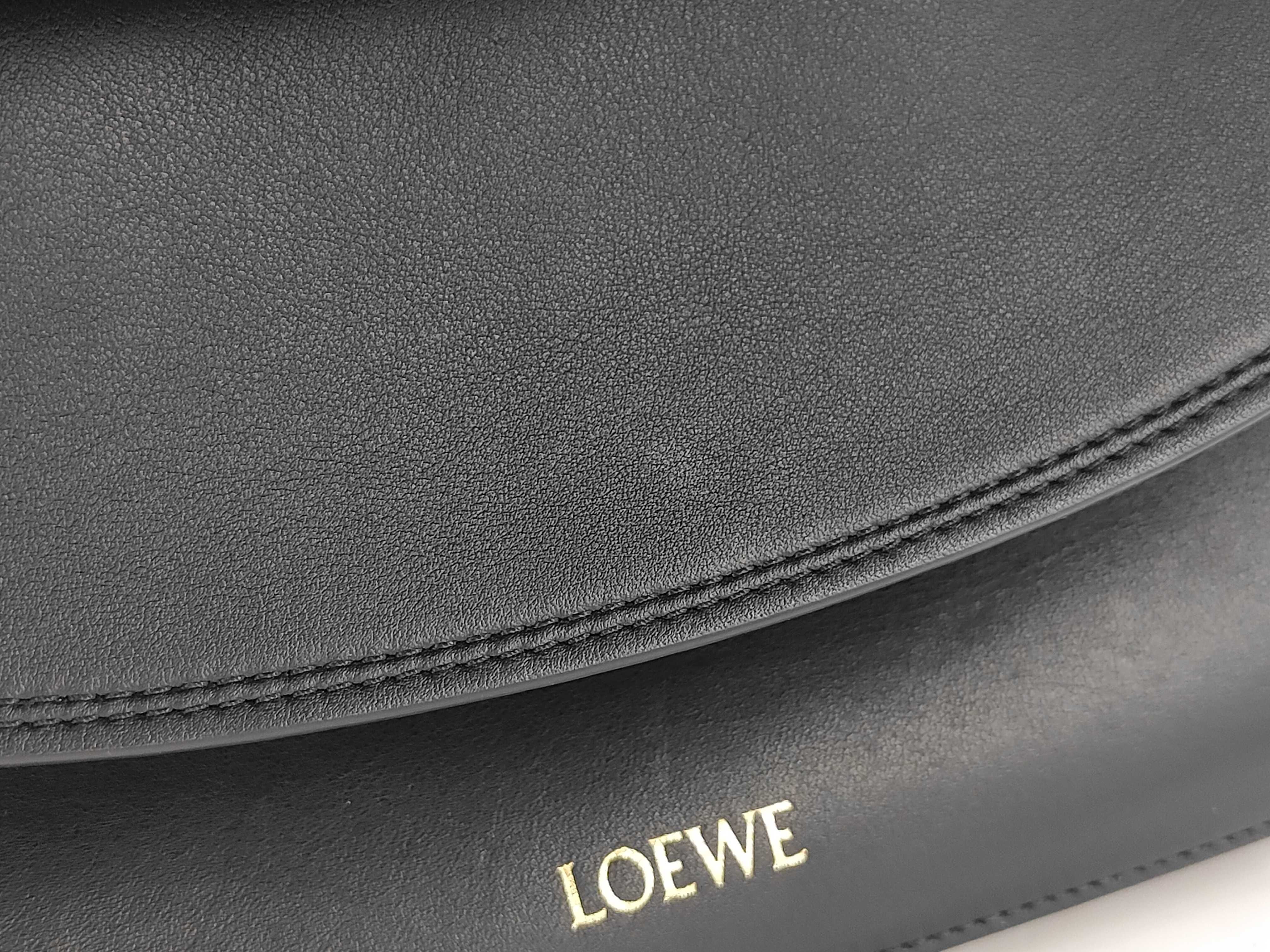 Ora Bag Medium 2-Way Shoulder Bag — view 11