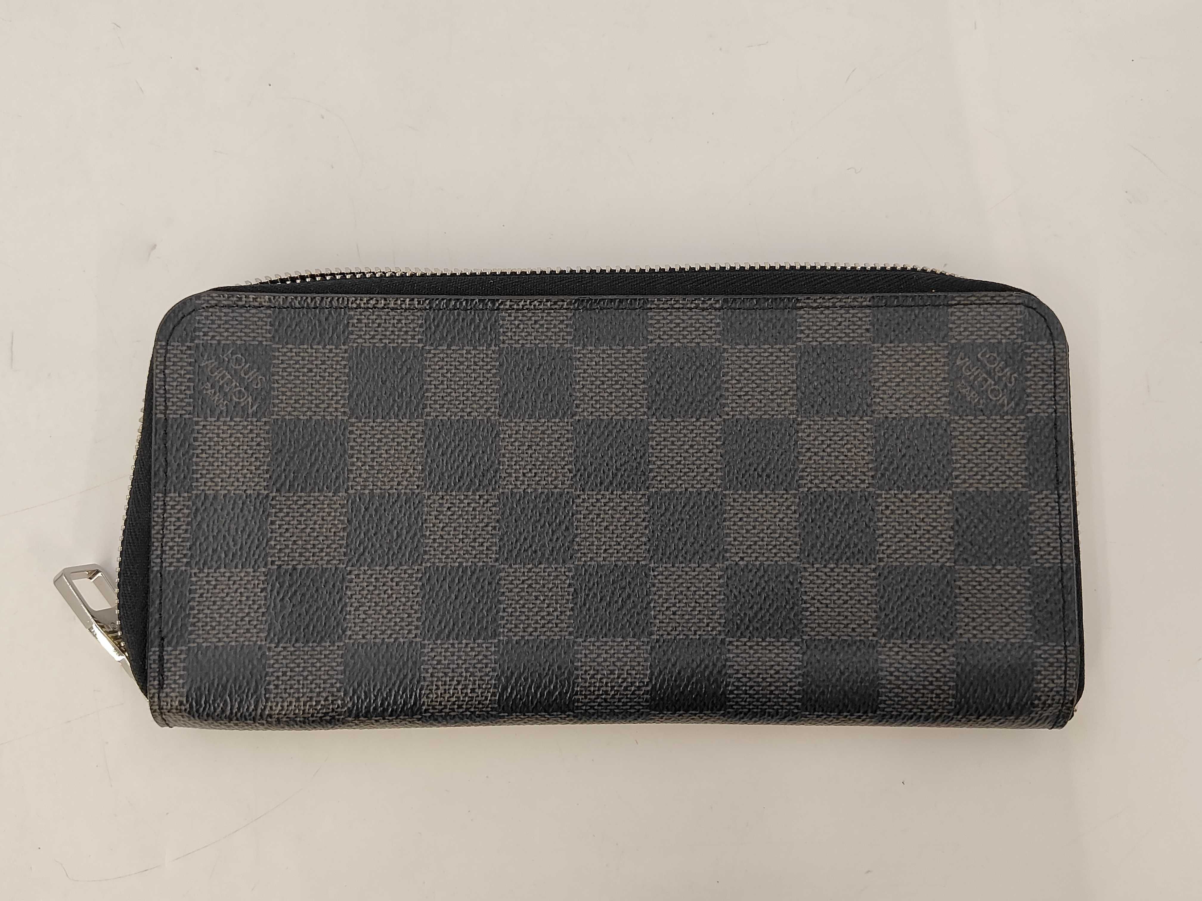 LV wallet
