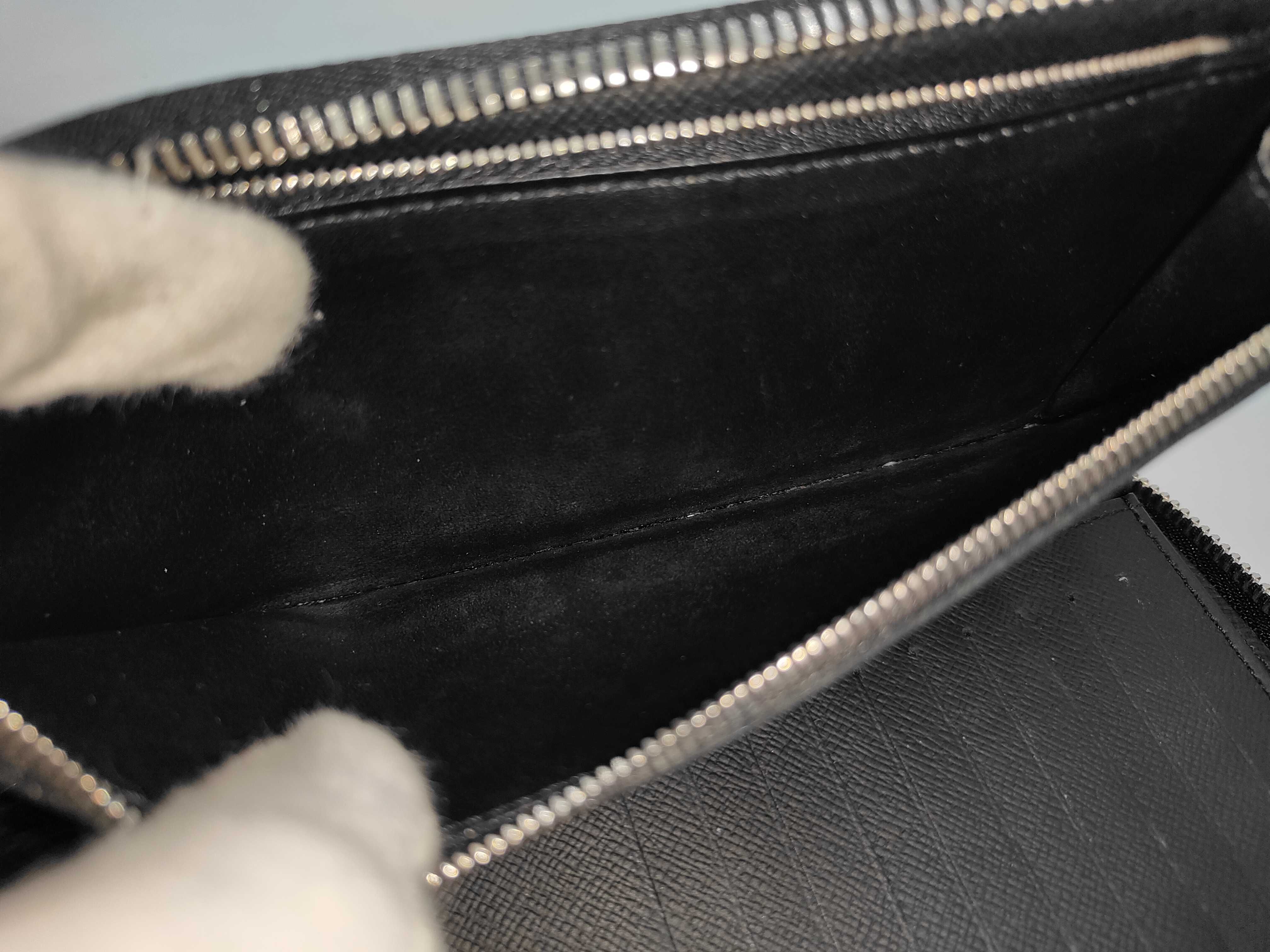 LV wallet — view 6