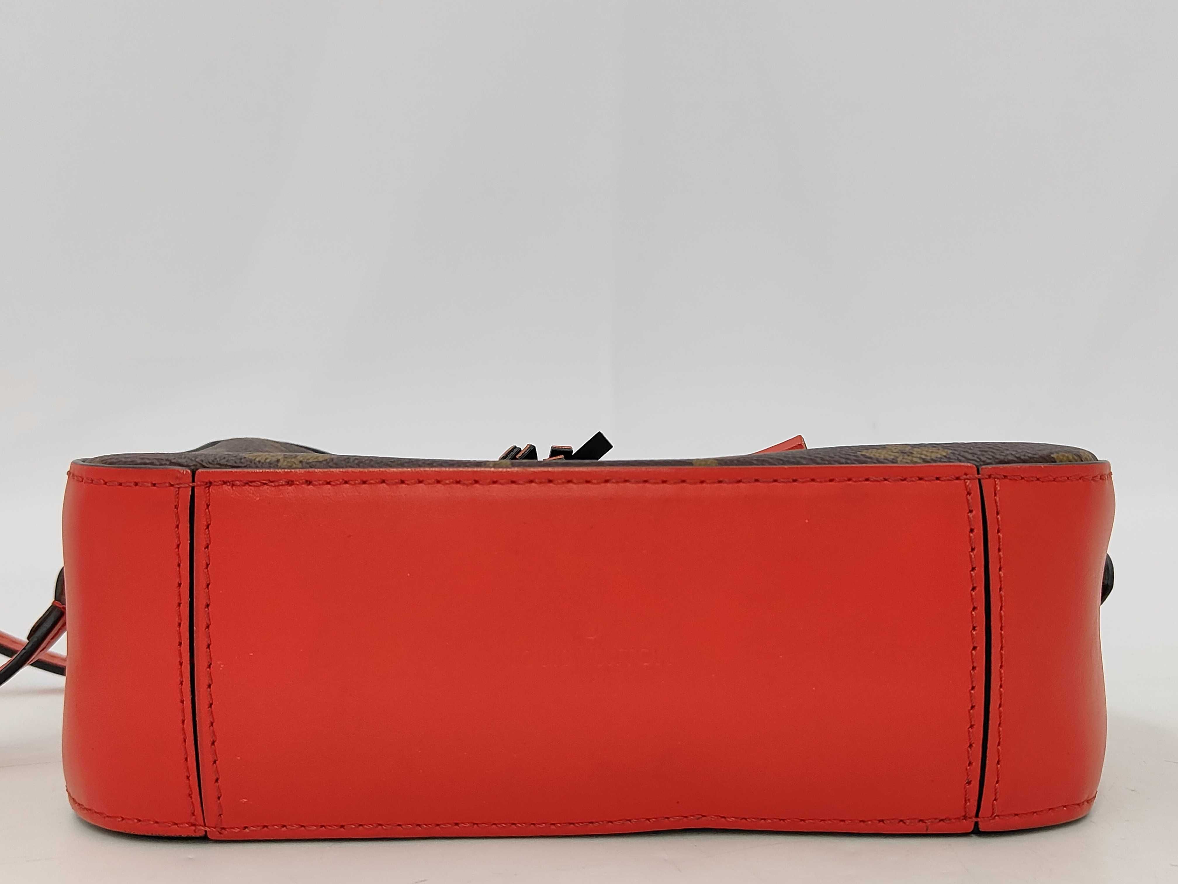 Saint-Onge Shoulder Bag, Monogram, M43556 Shoulder Bag — view 4